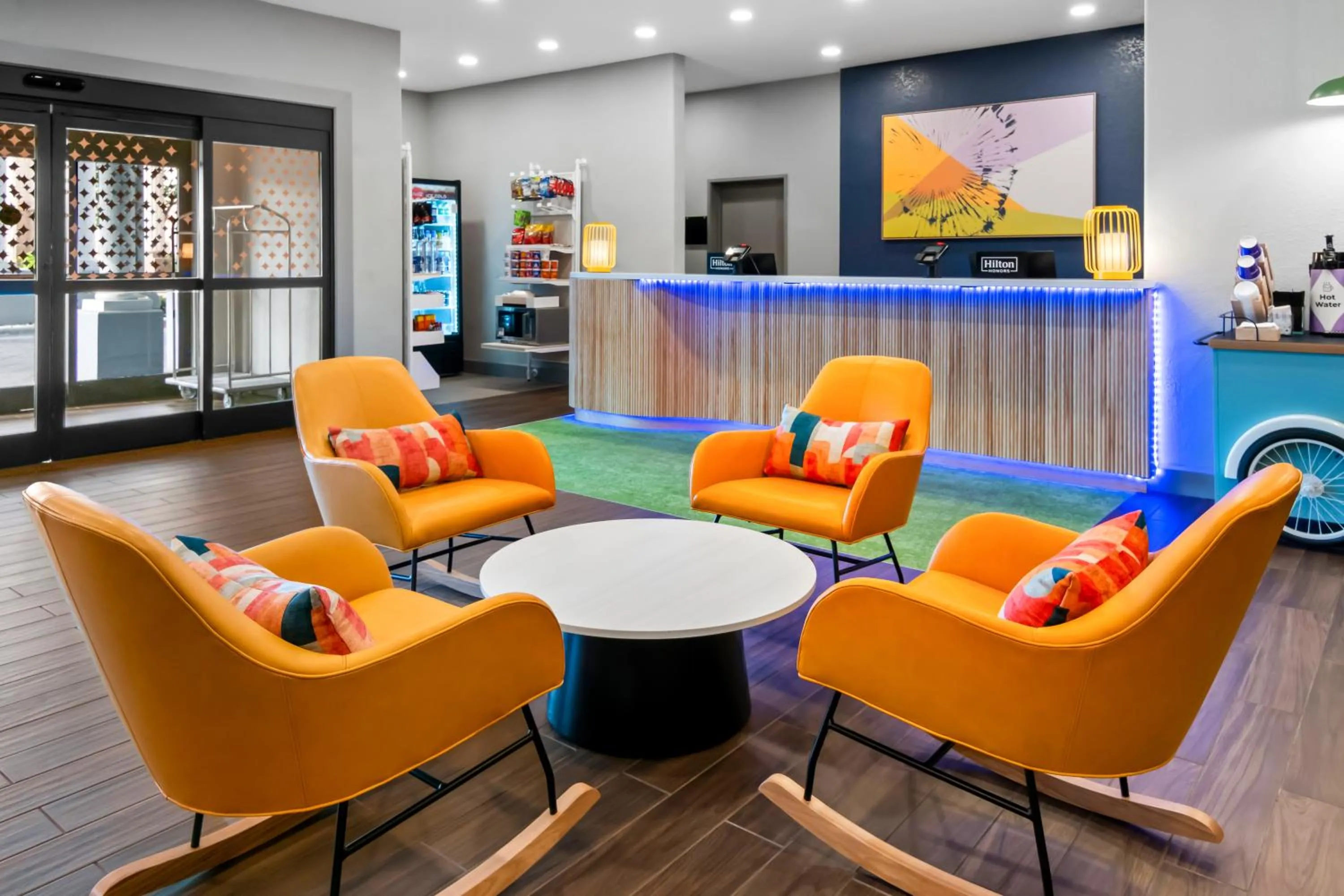 Seating area in Nature Inn & Suites