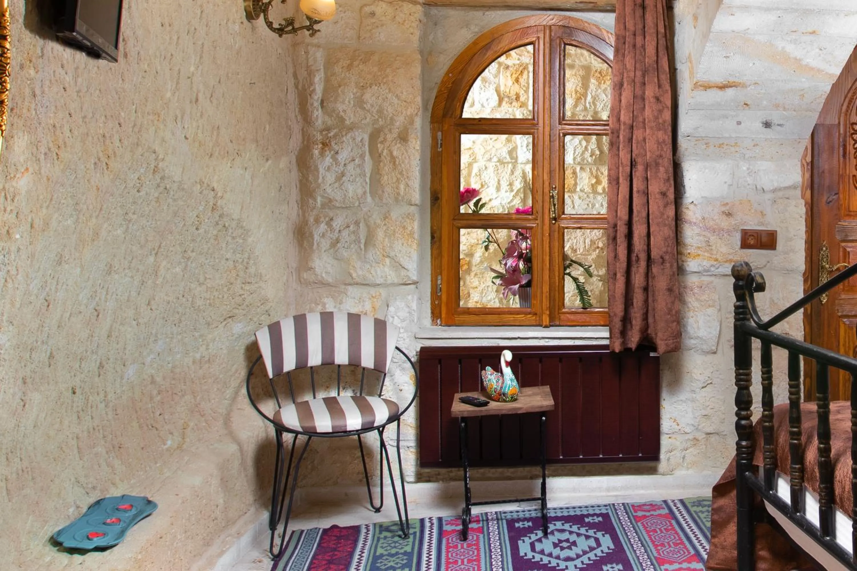 Seating area in Romantic Cave Hotel
