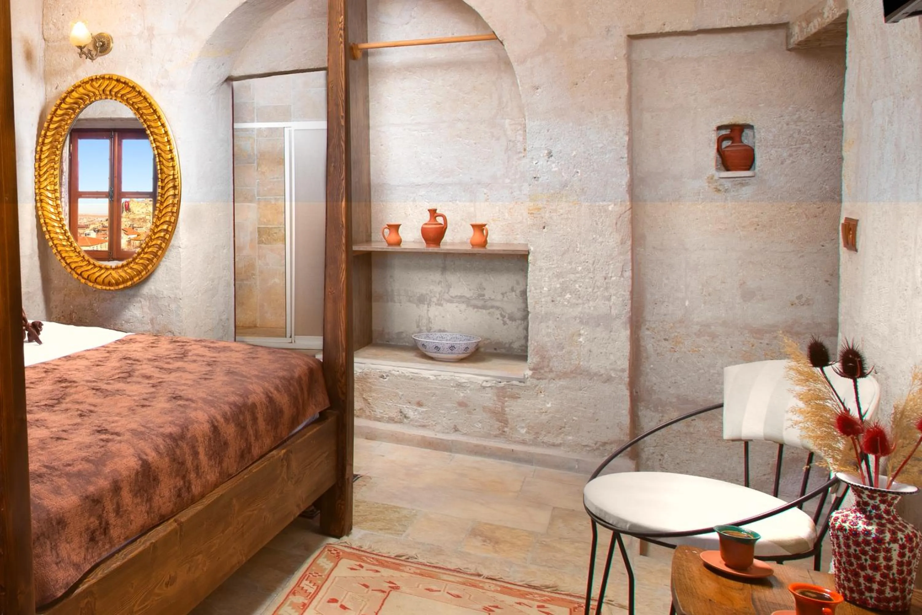 Photo of the whole room, Bed in Romantic Cave Hotel