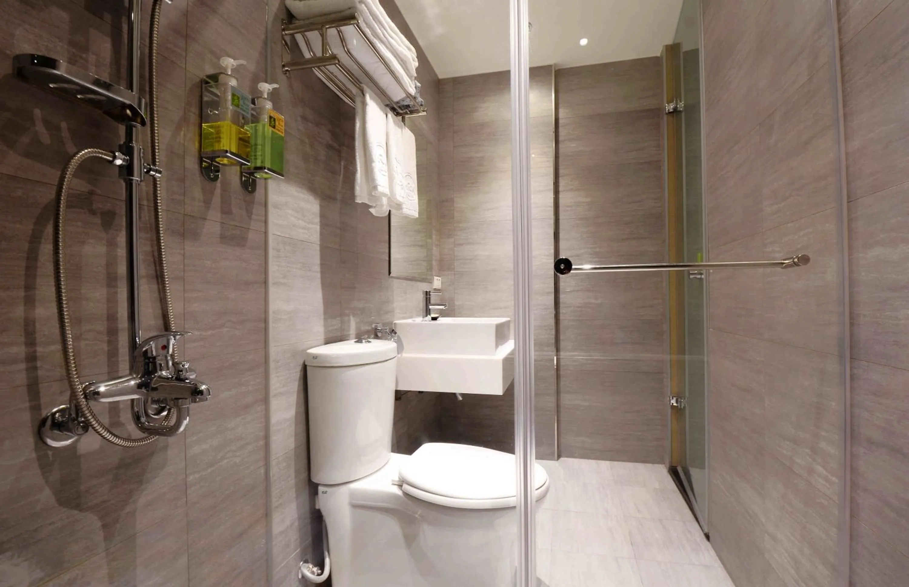 Bathroom in ARK Hotel - Dongmen