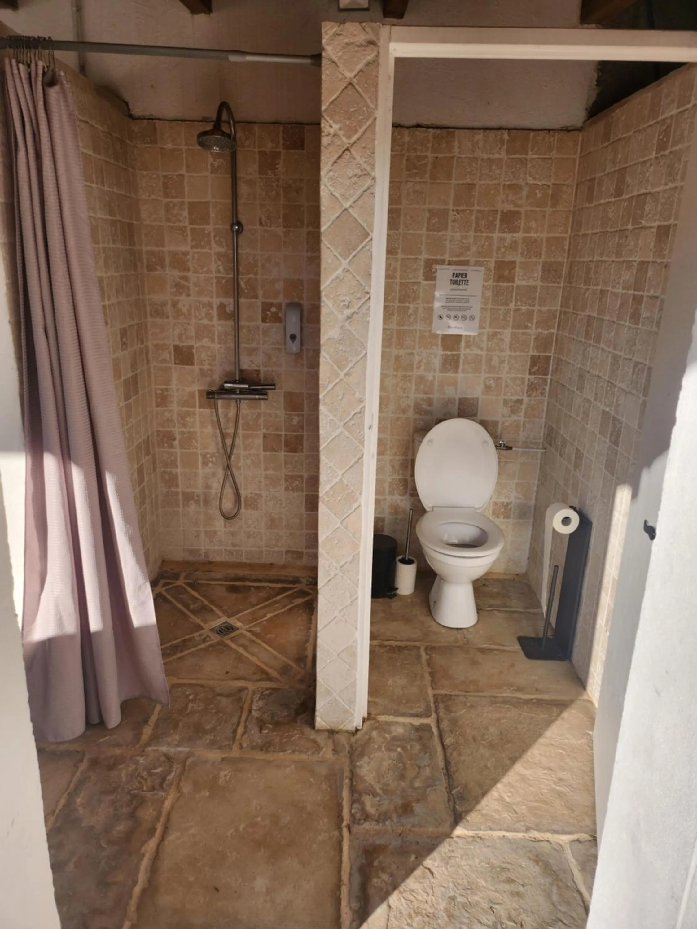 Shower in La villa de Fleury