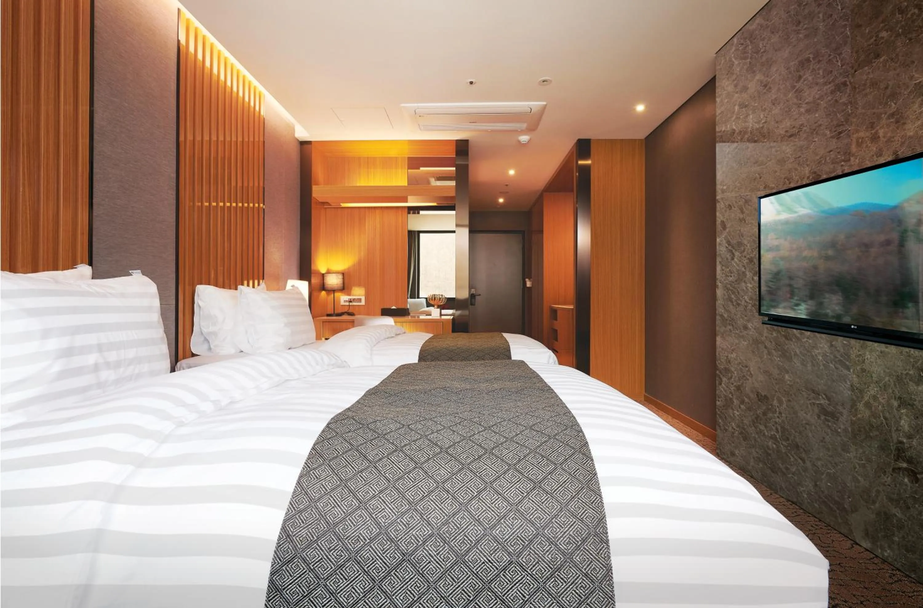 Bed in Traum Valley Hotel - formerly jeongseon intoraon hotel