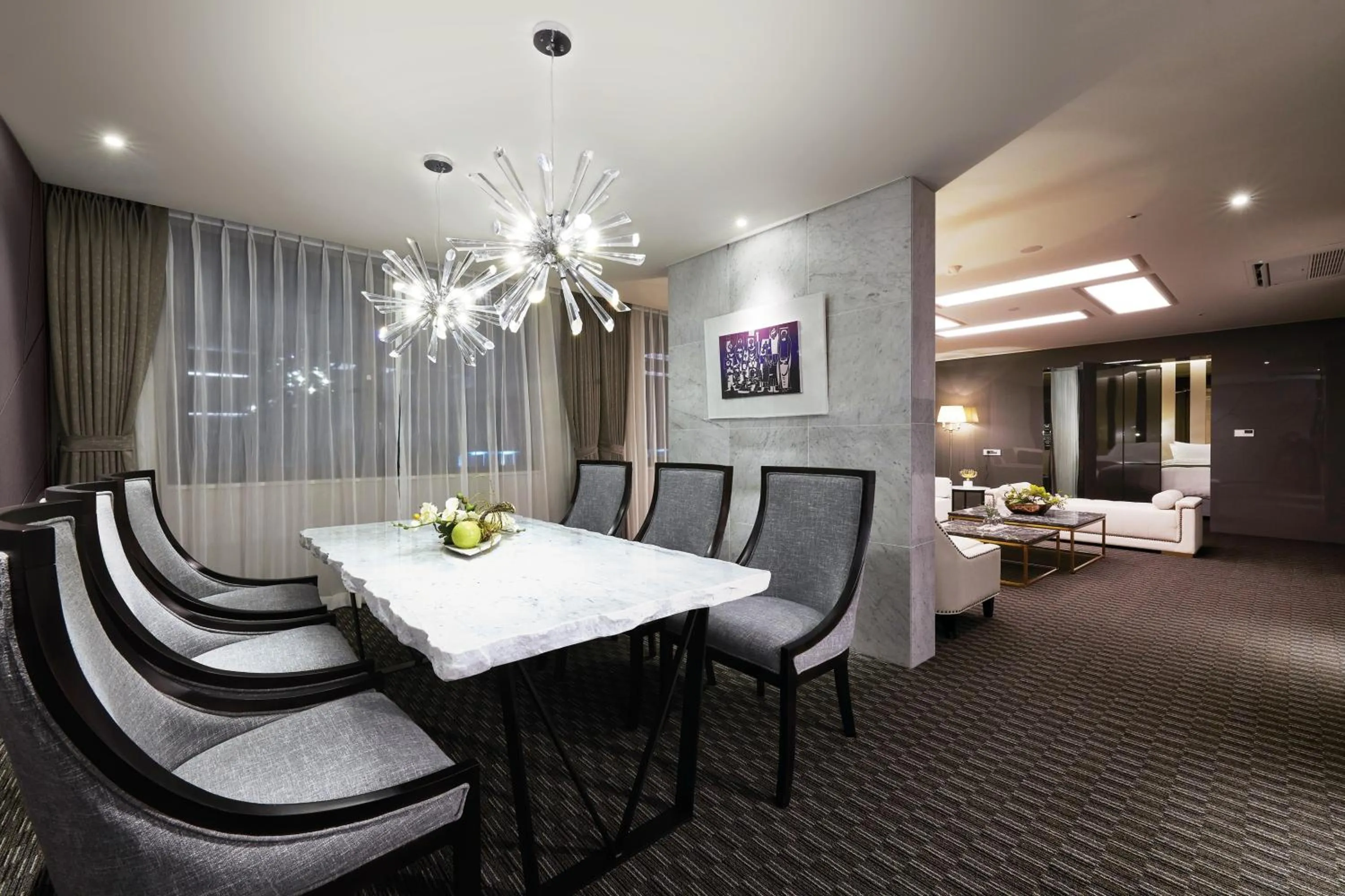 Traum Valley Hotel - formerly jeongseon intoraon hotel