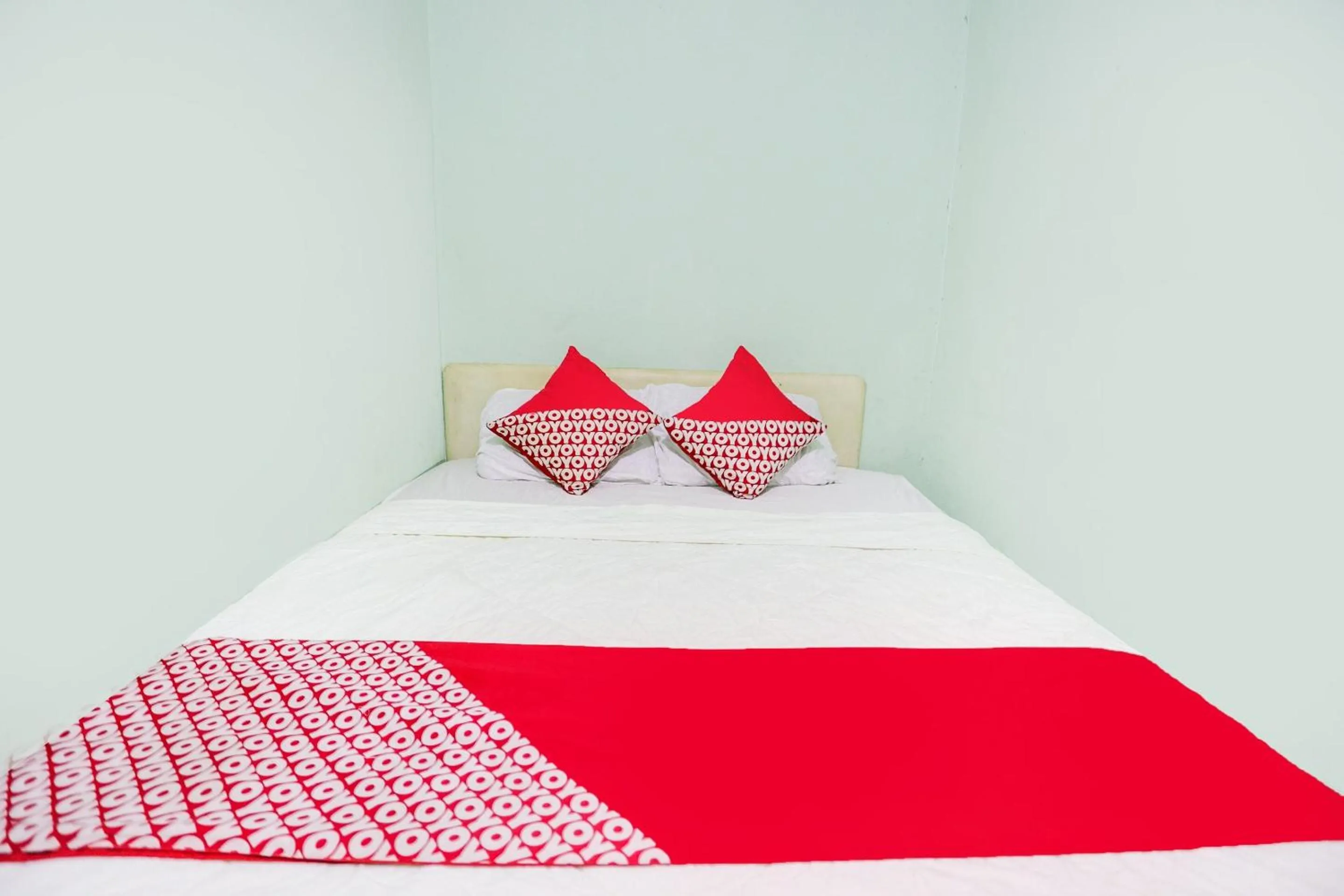 Bedroom, Bed in Hotel O Rajawali Inn