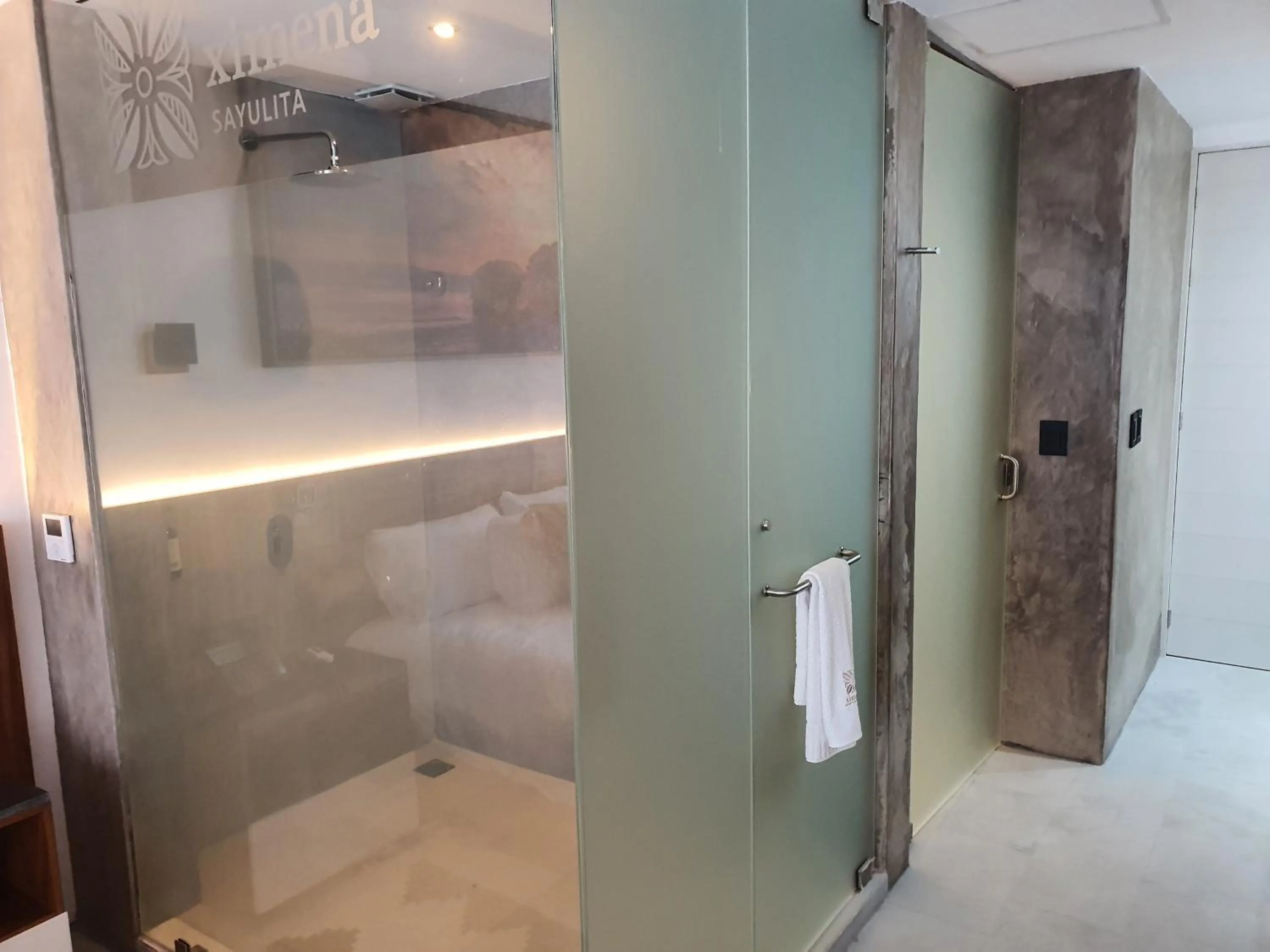 Shower in Ximena Hotel Boutique