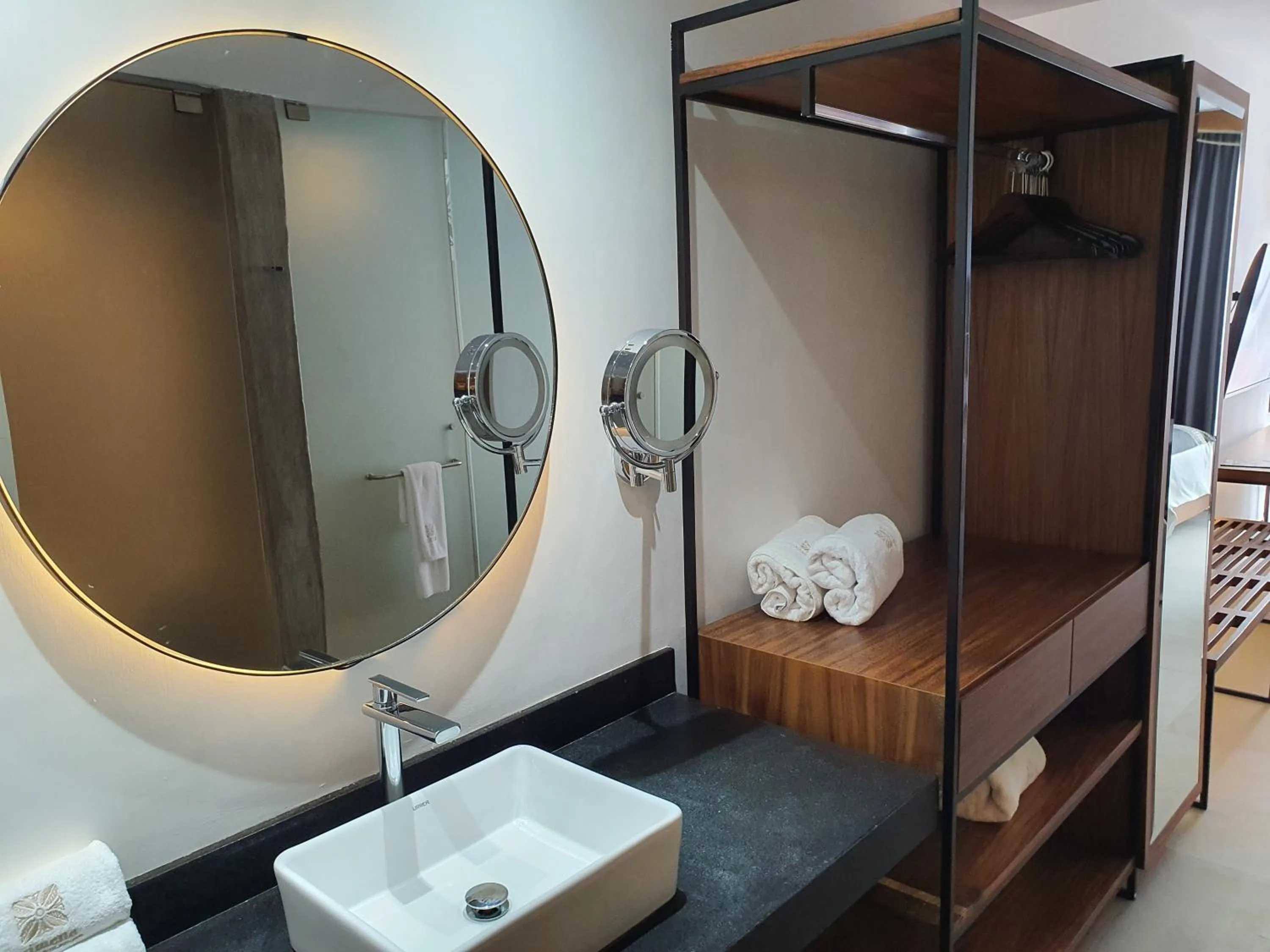 Shower in Ximena Hotel Boutique