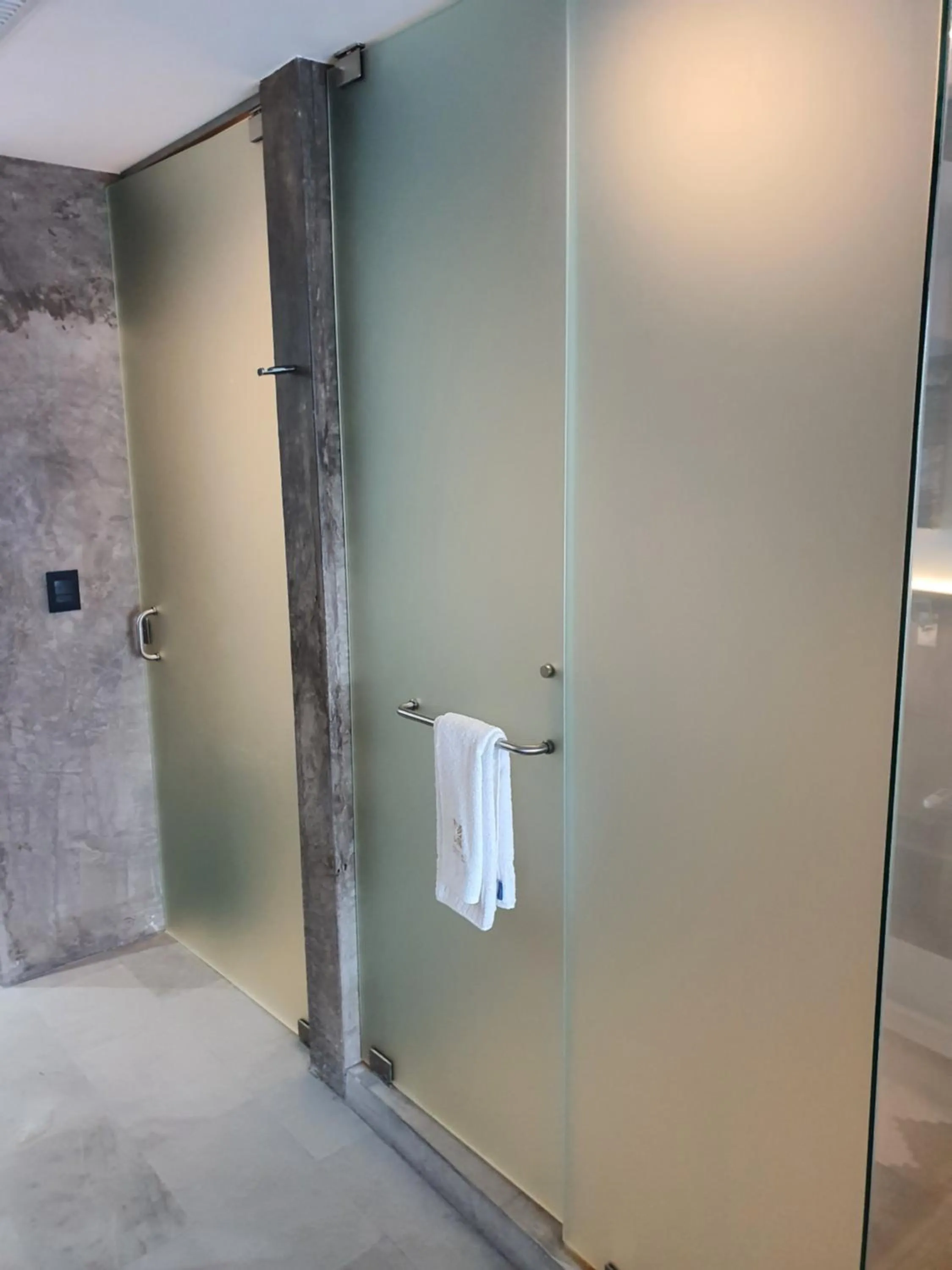 Shower in Ximena Hotel Boutique