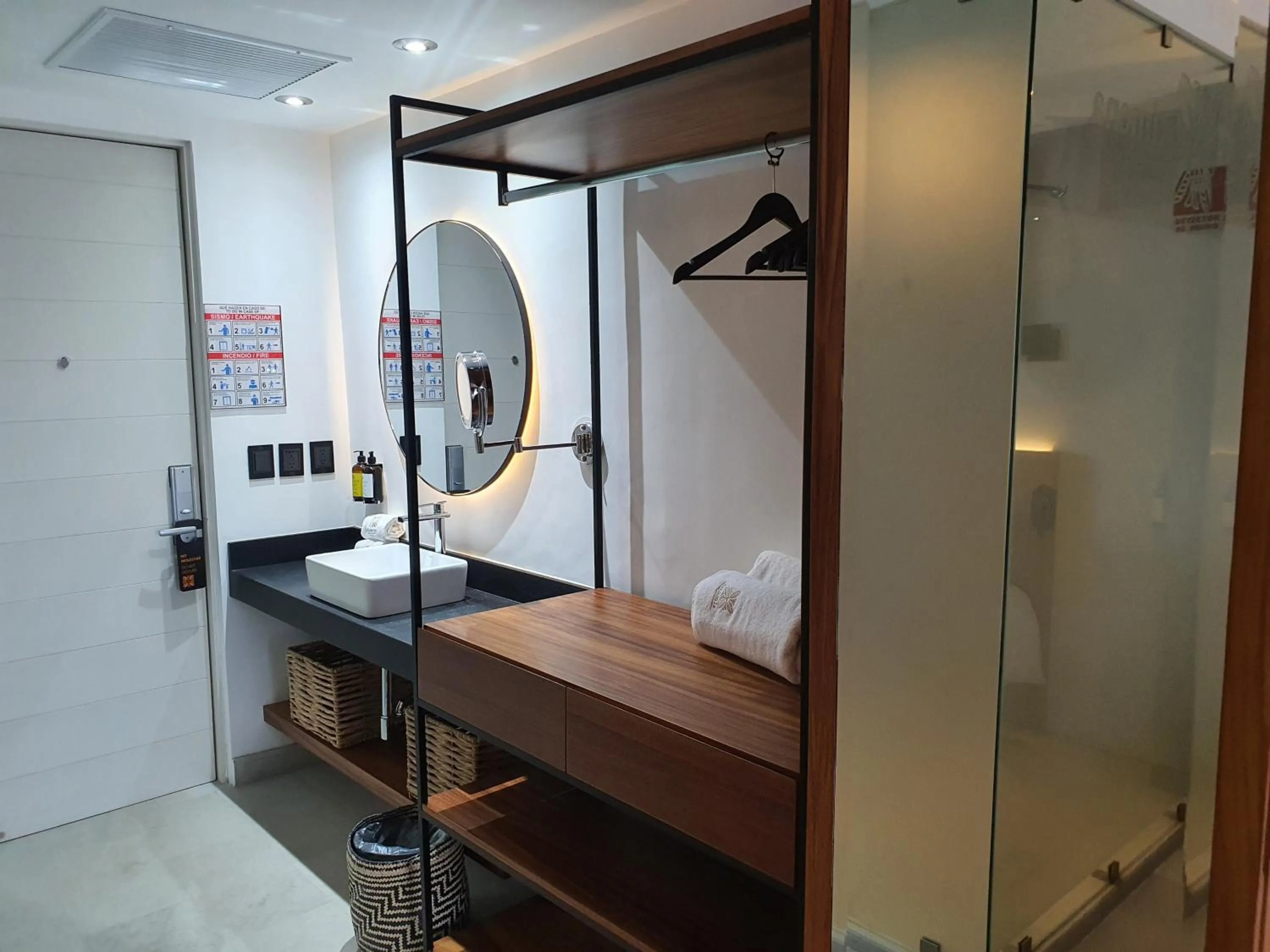 Shower in Ximena Hotel Boutique