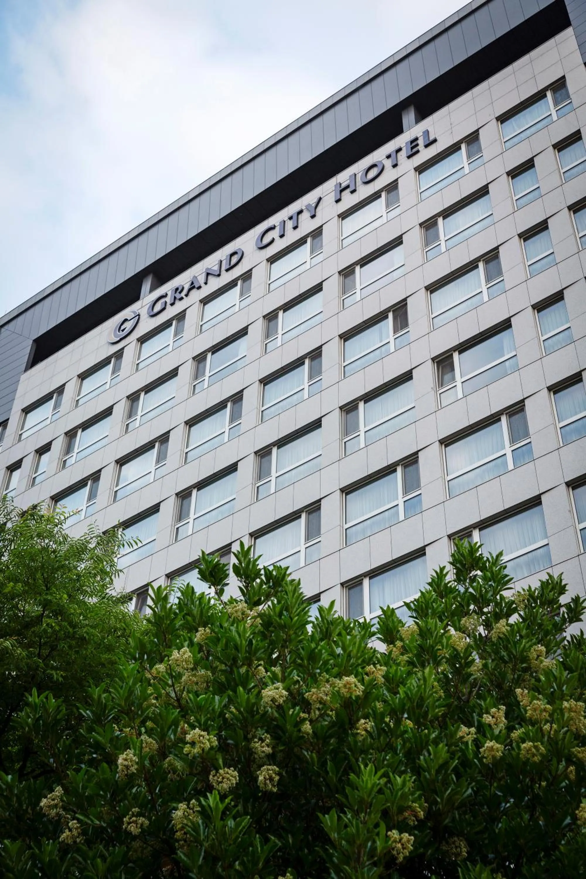 Property building in Grand City Hotel Changwon