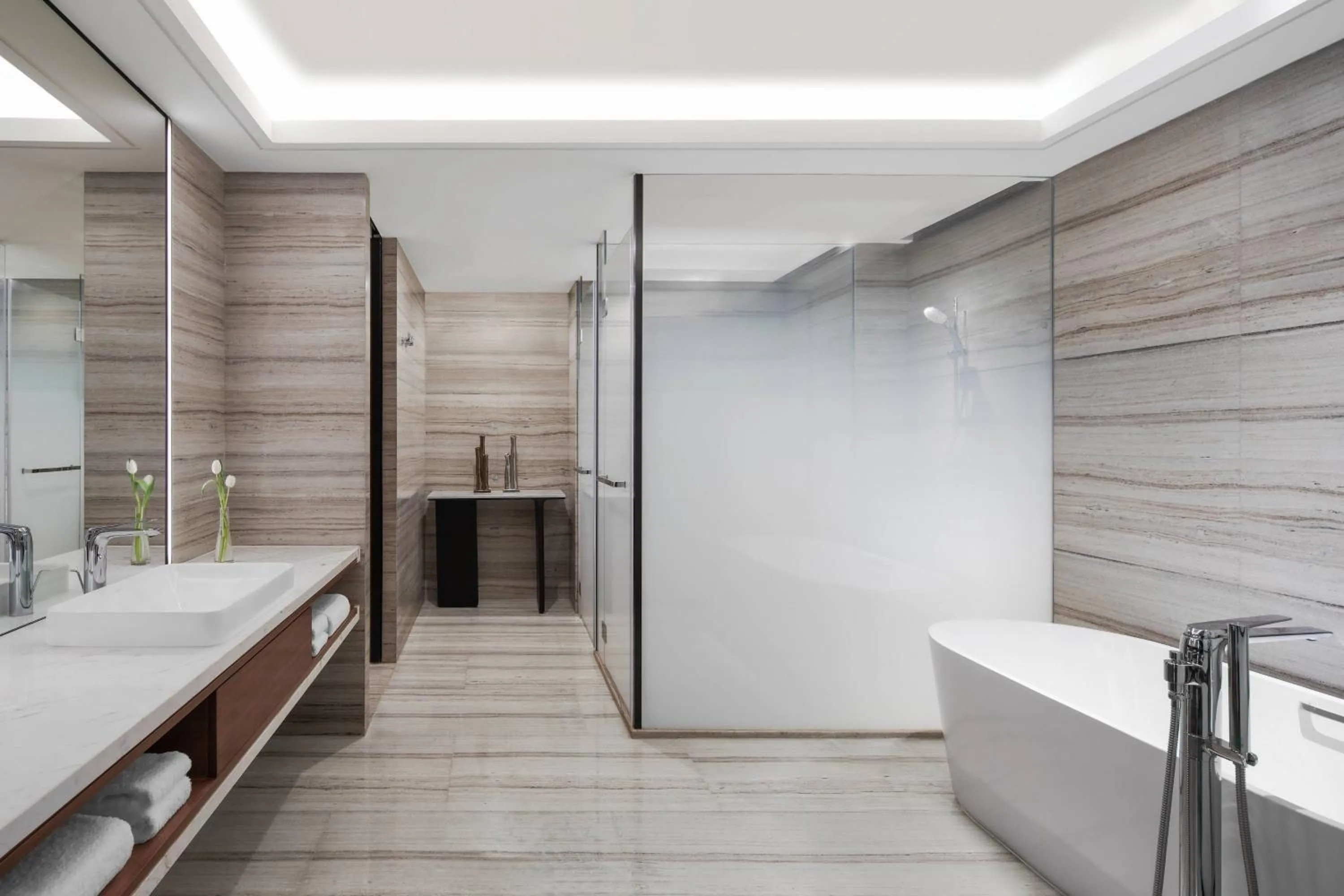 Bathroom, Bed in Shanghai Marriott Hotel Pudong South