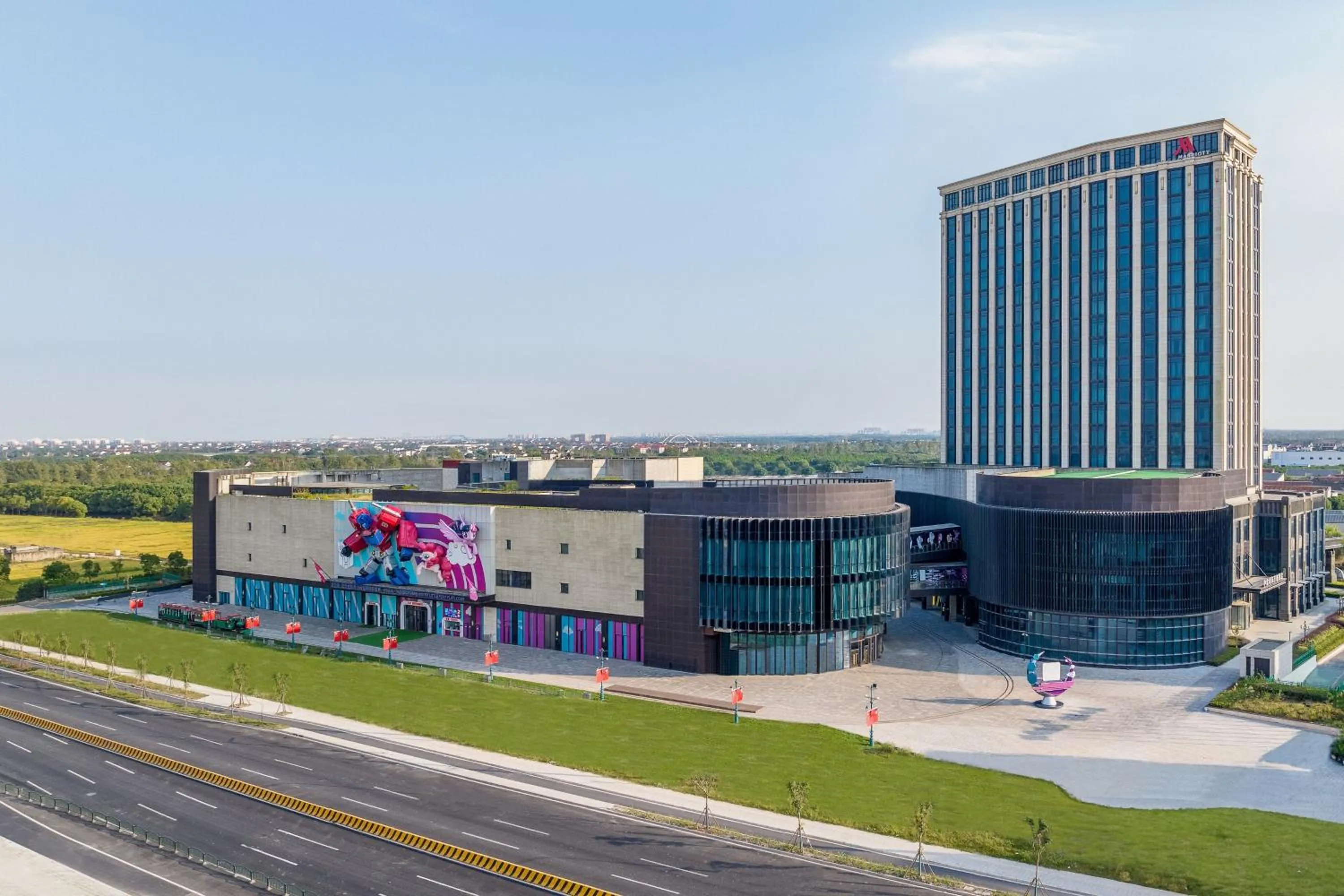 Property building in Shanghai Marriott Hotel Pudong South