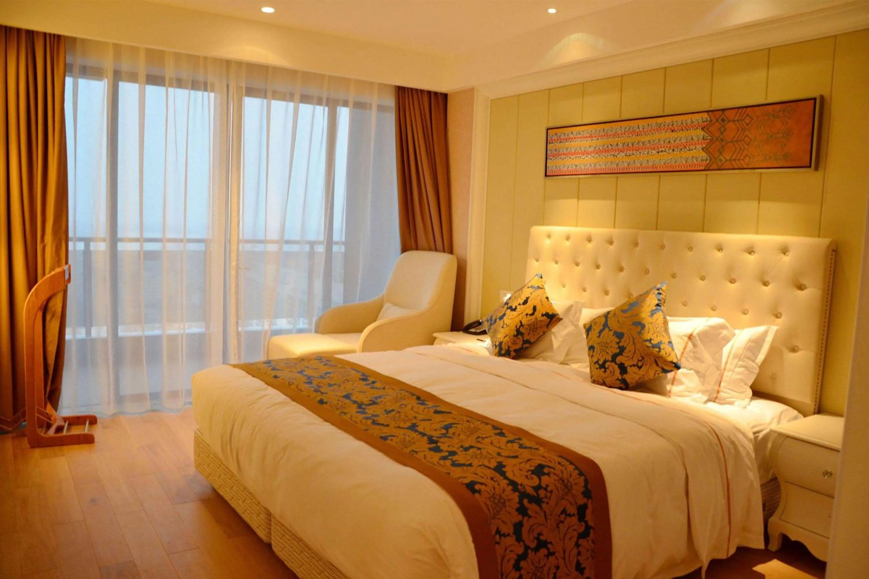 Photo of the whole room, Bed in Wyndham Garden Lingshui