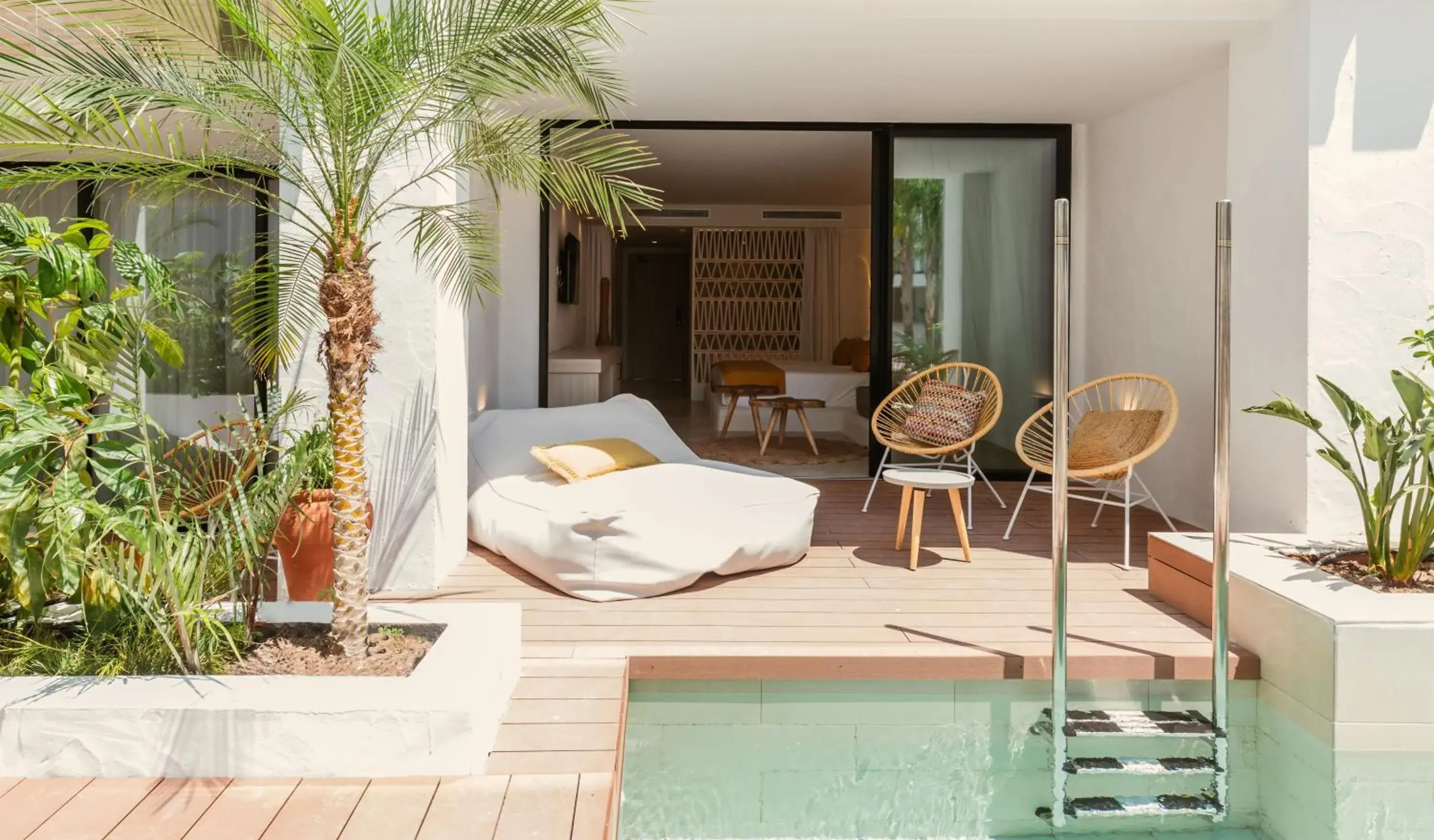 Swim Up Double Room in Nativo Hotel Ibiza Swim Up Double Room in Nativo Hotel Ibiza