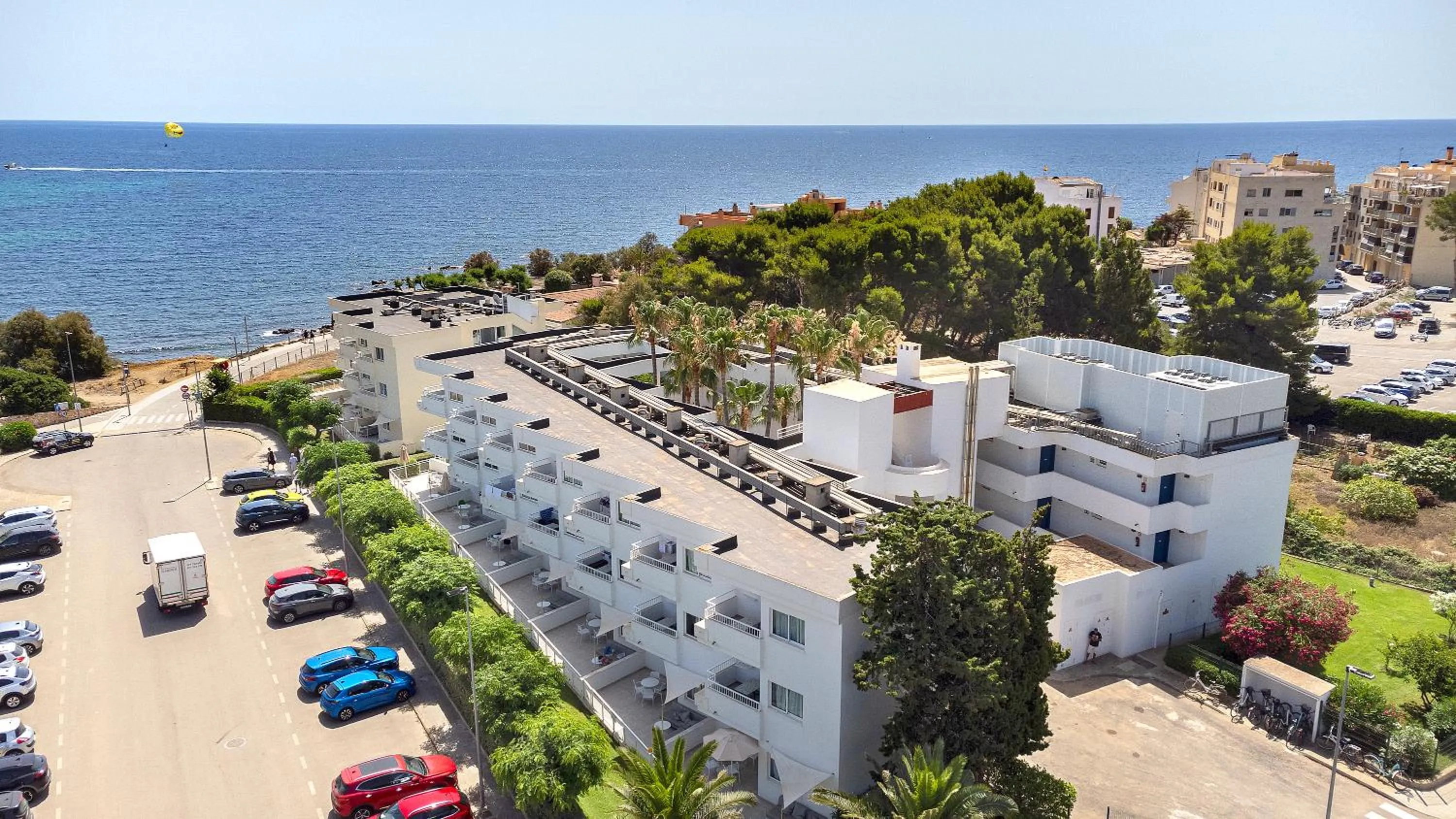 Property building in Hipotels Apartamentos Cala Bona