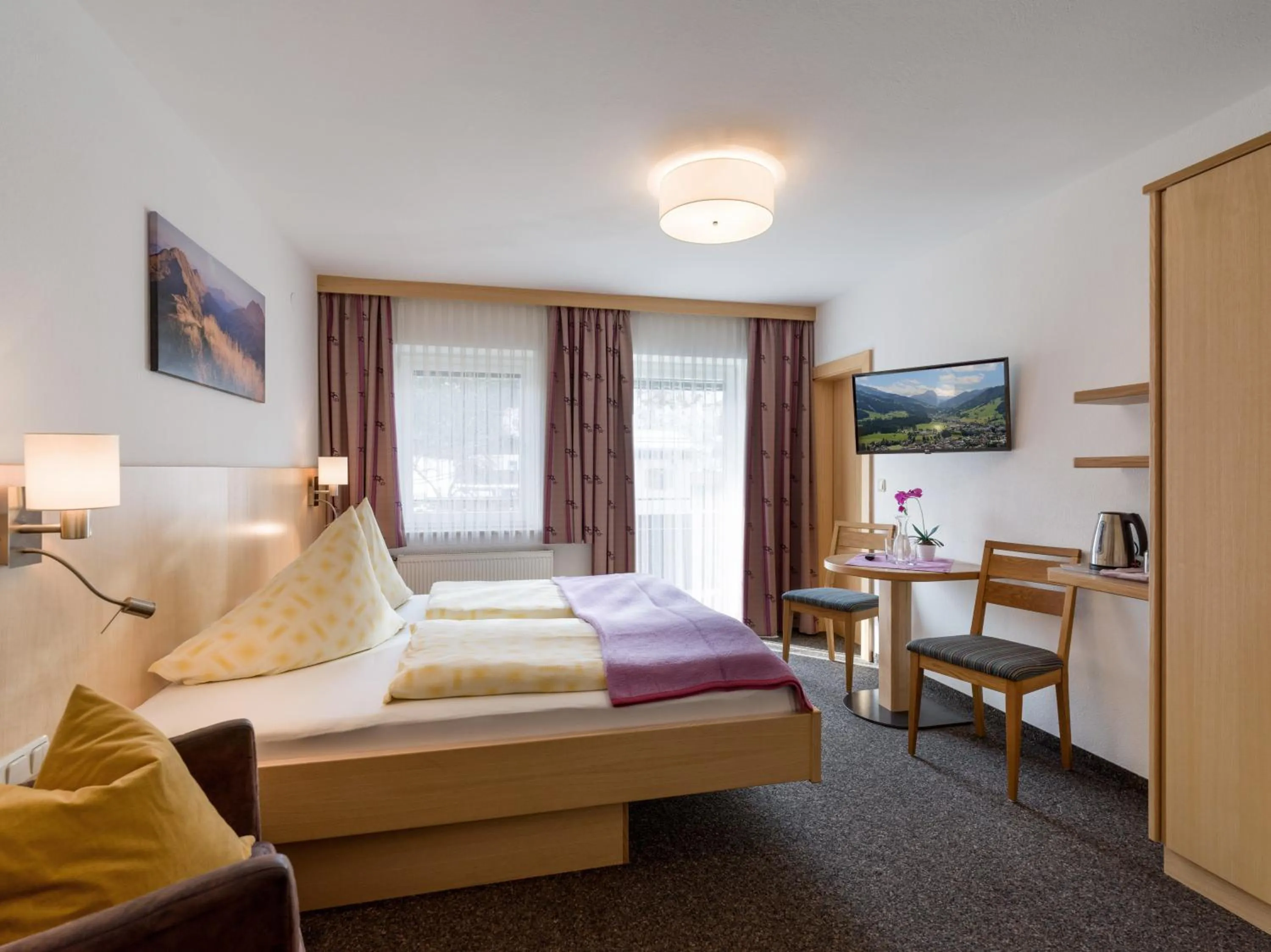 Bed in Gästehaus Roland