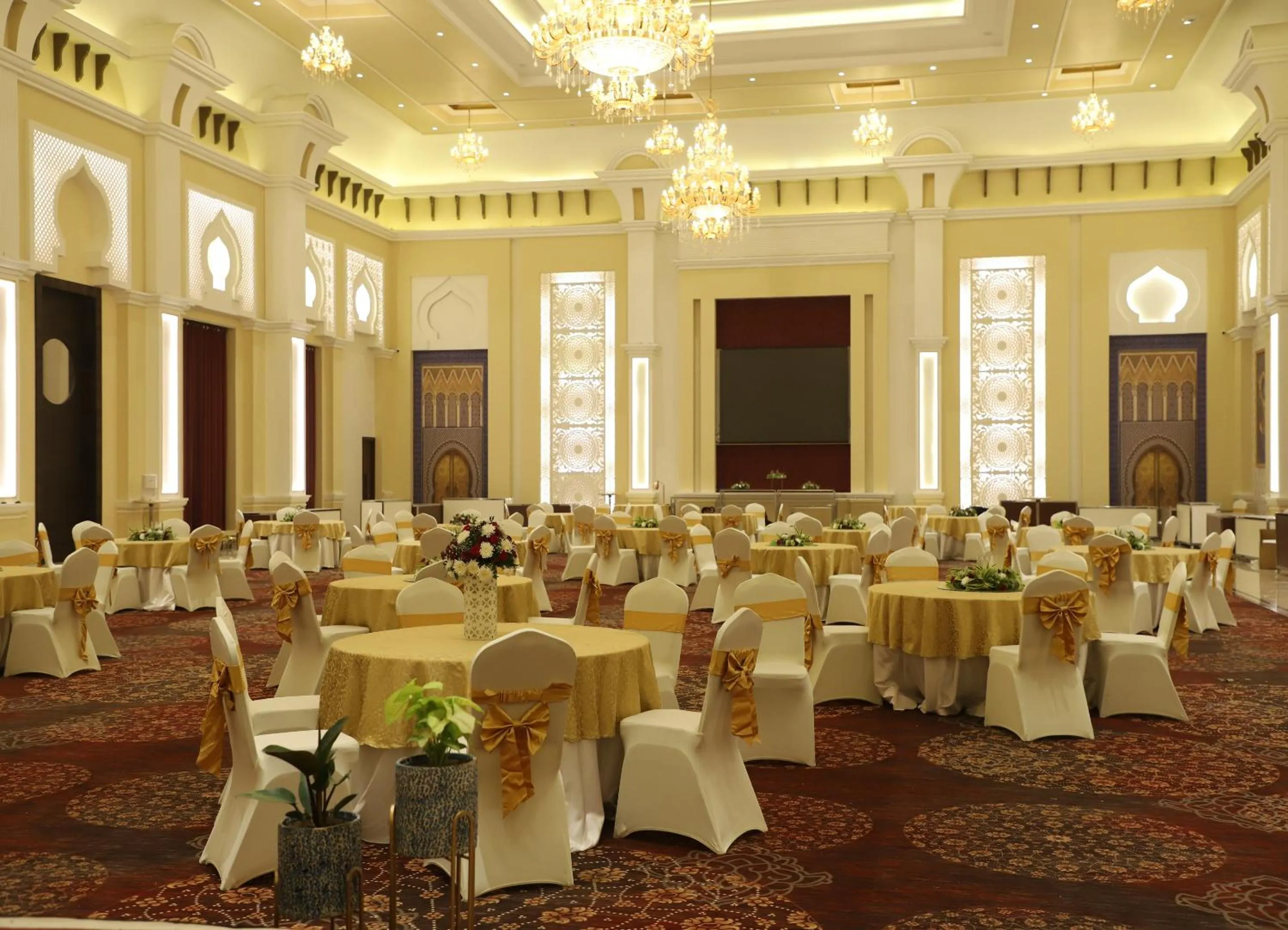 Banquet/Function facilities in Geeta Sarovar Portico, Panipat