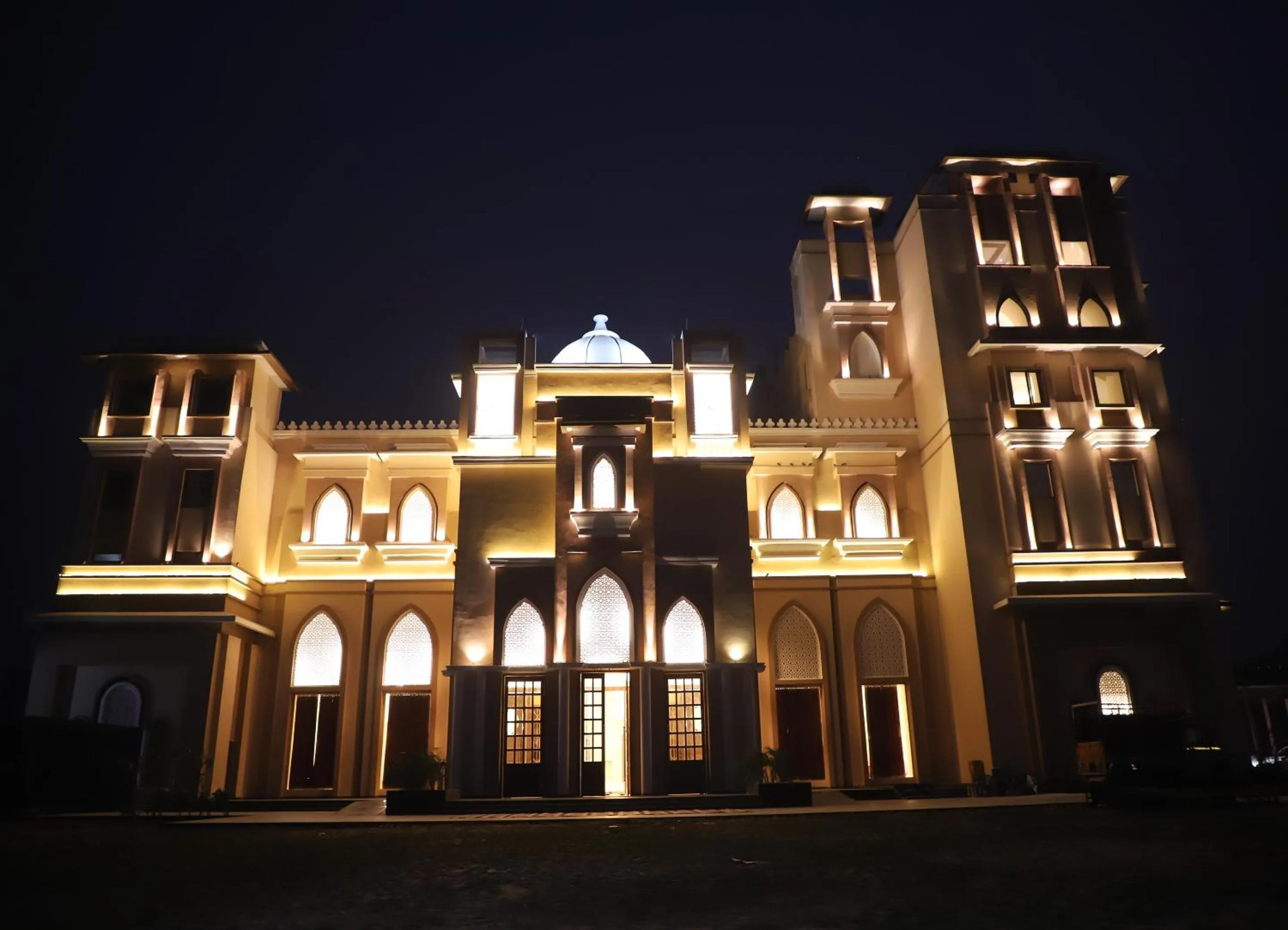 Night in Geeta Sarovar Portico, Panipat