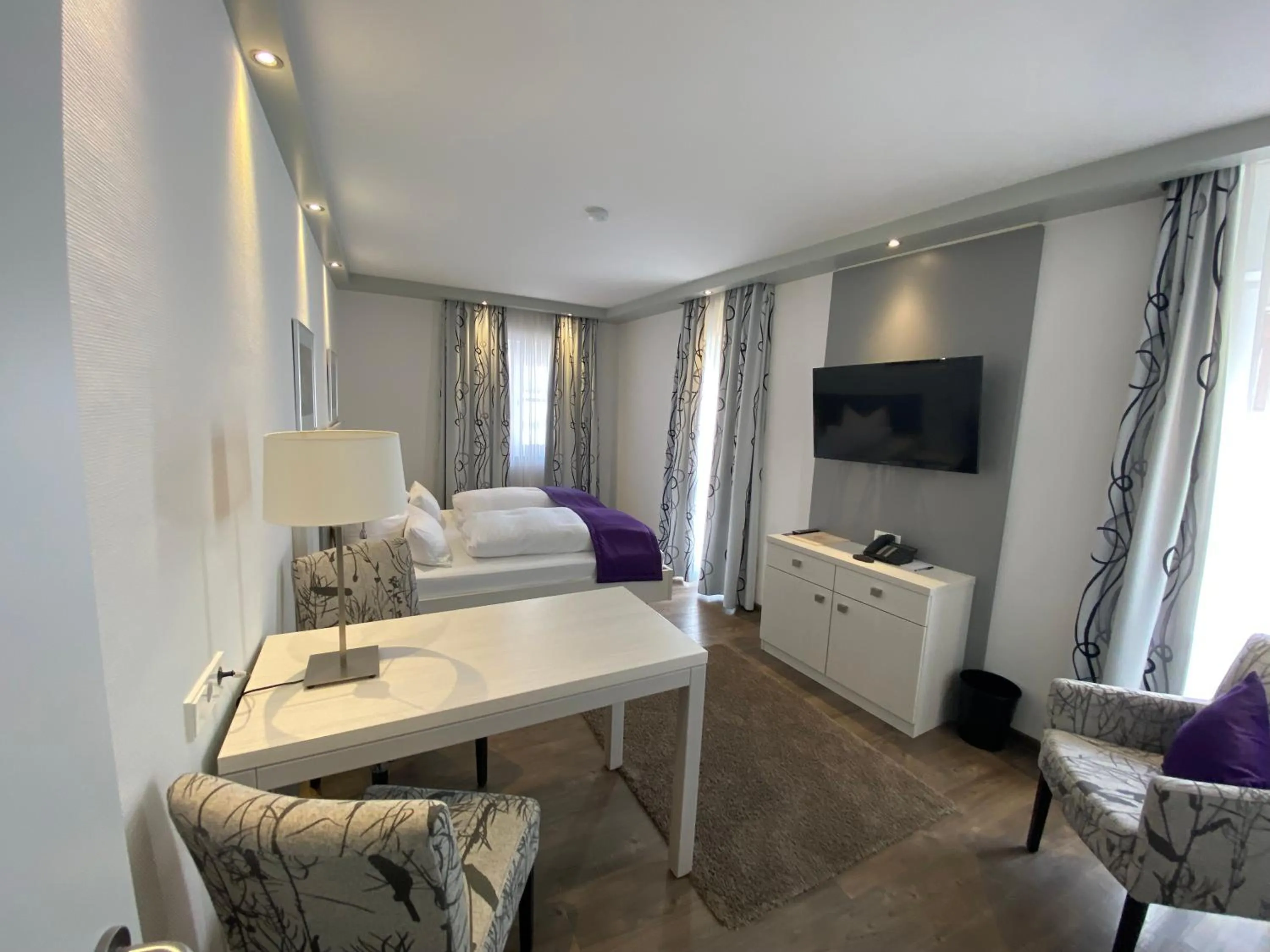 Photo of the whole room, Bed in Hotel Krone OHG