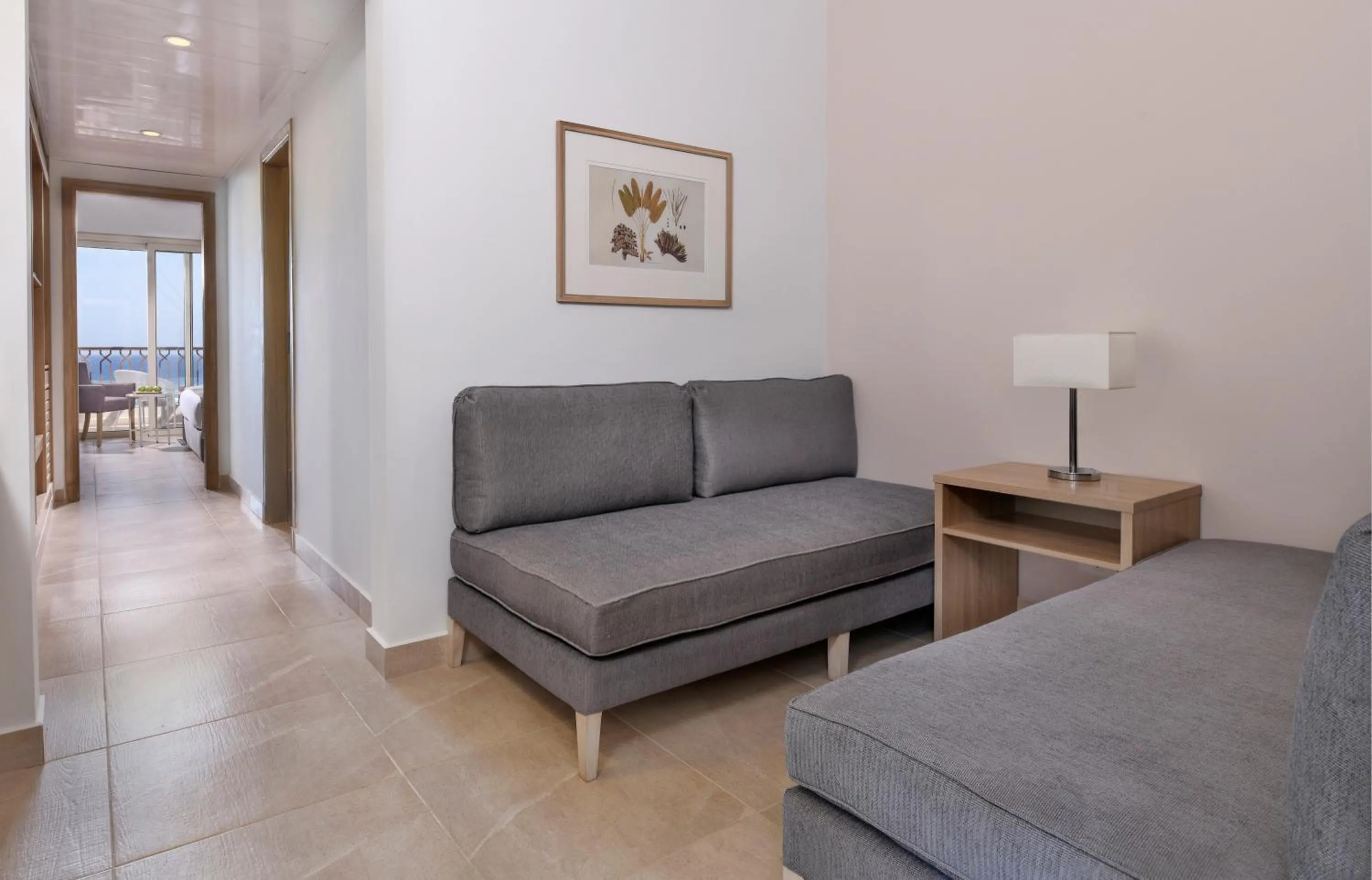 Deluxe Family Queen Bay View in IBEROTEL Costa Mares