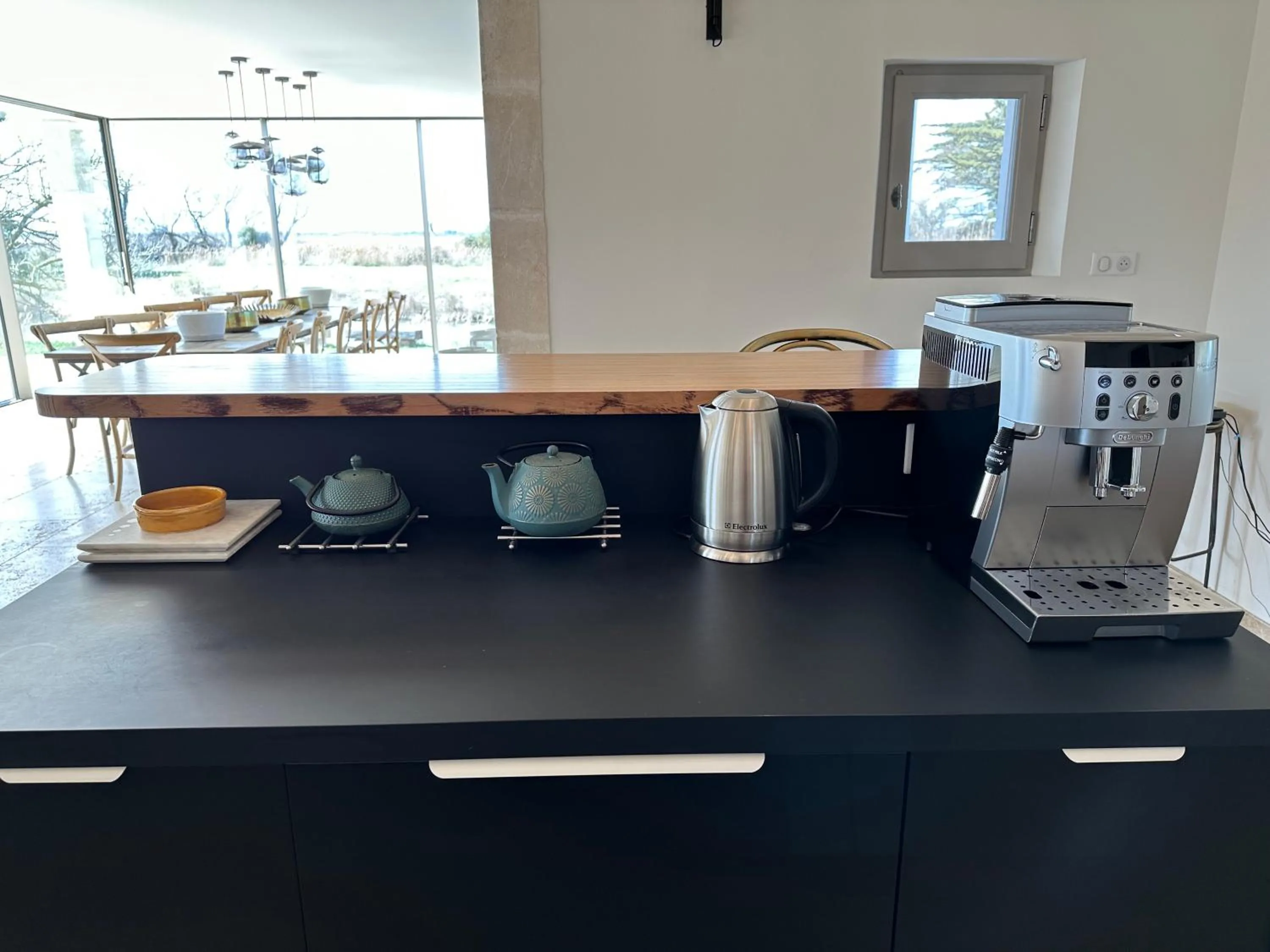 Coffee/tea facilities in Mas du Couvin, maison d'hôtes en Camargue