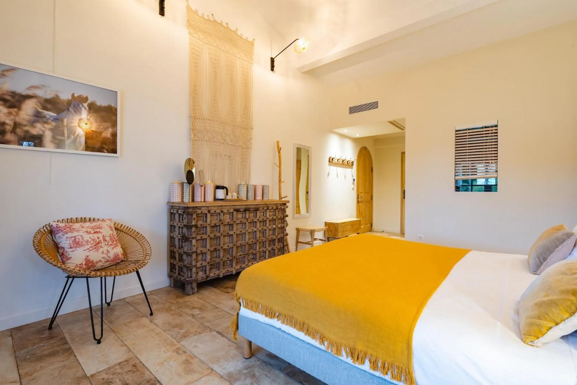 Bed in Mas du Couvin, maison d'hôtes en Camargue