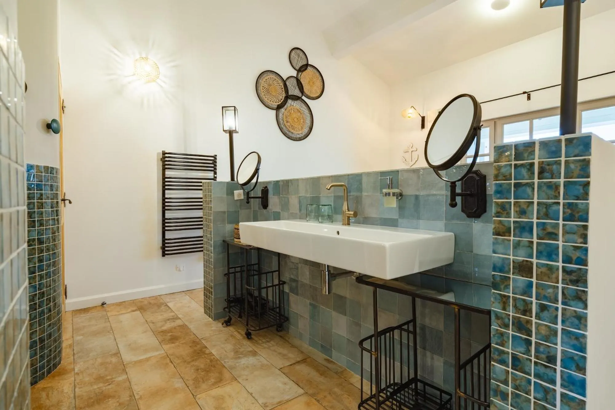 Bathroom in Mas du Couvin, maison d'hôtes en Camargue