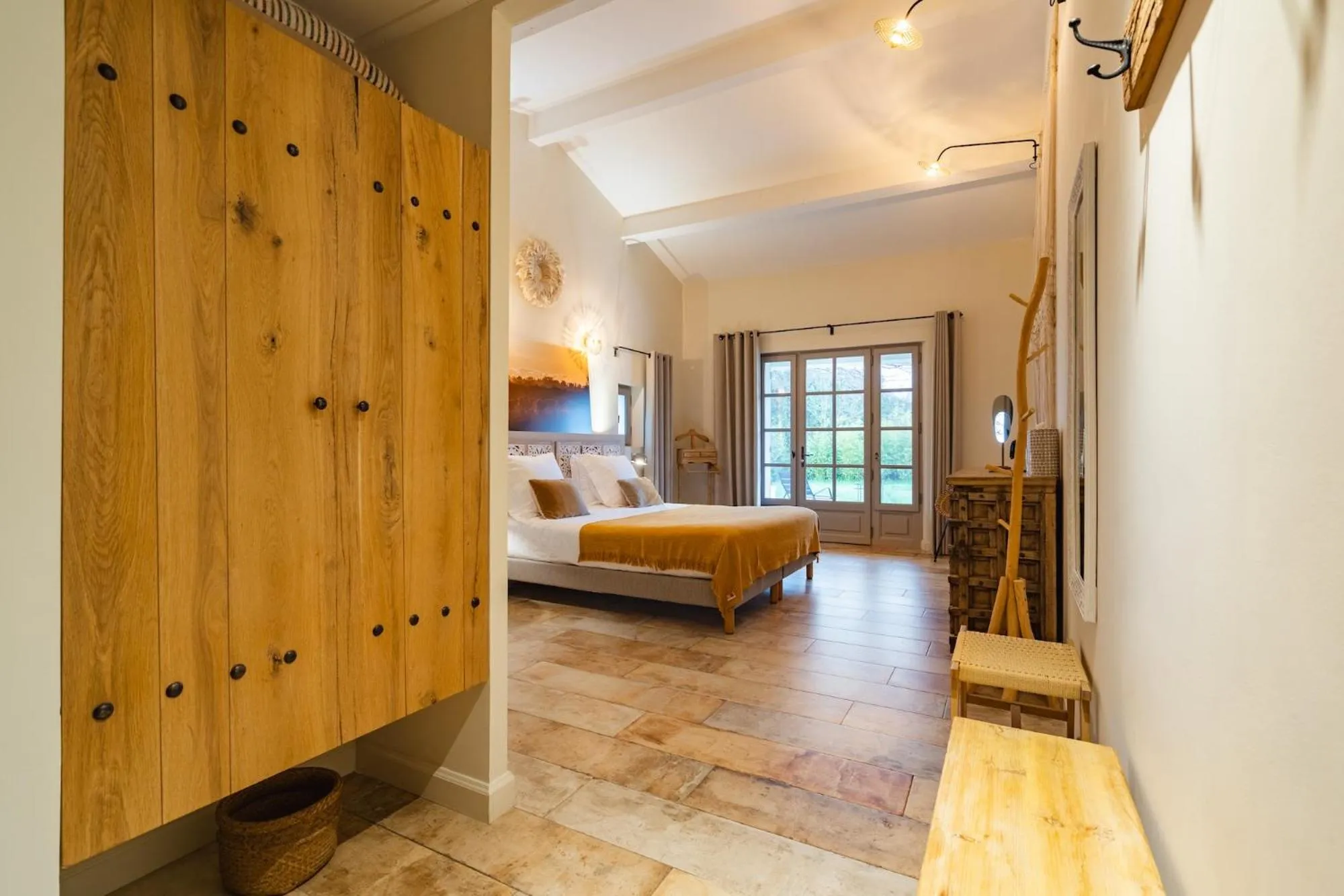 Bedroom, Bed in Mas du Couvin, maison d'hôtes en Camargue