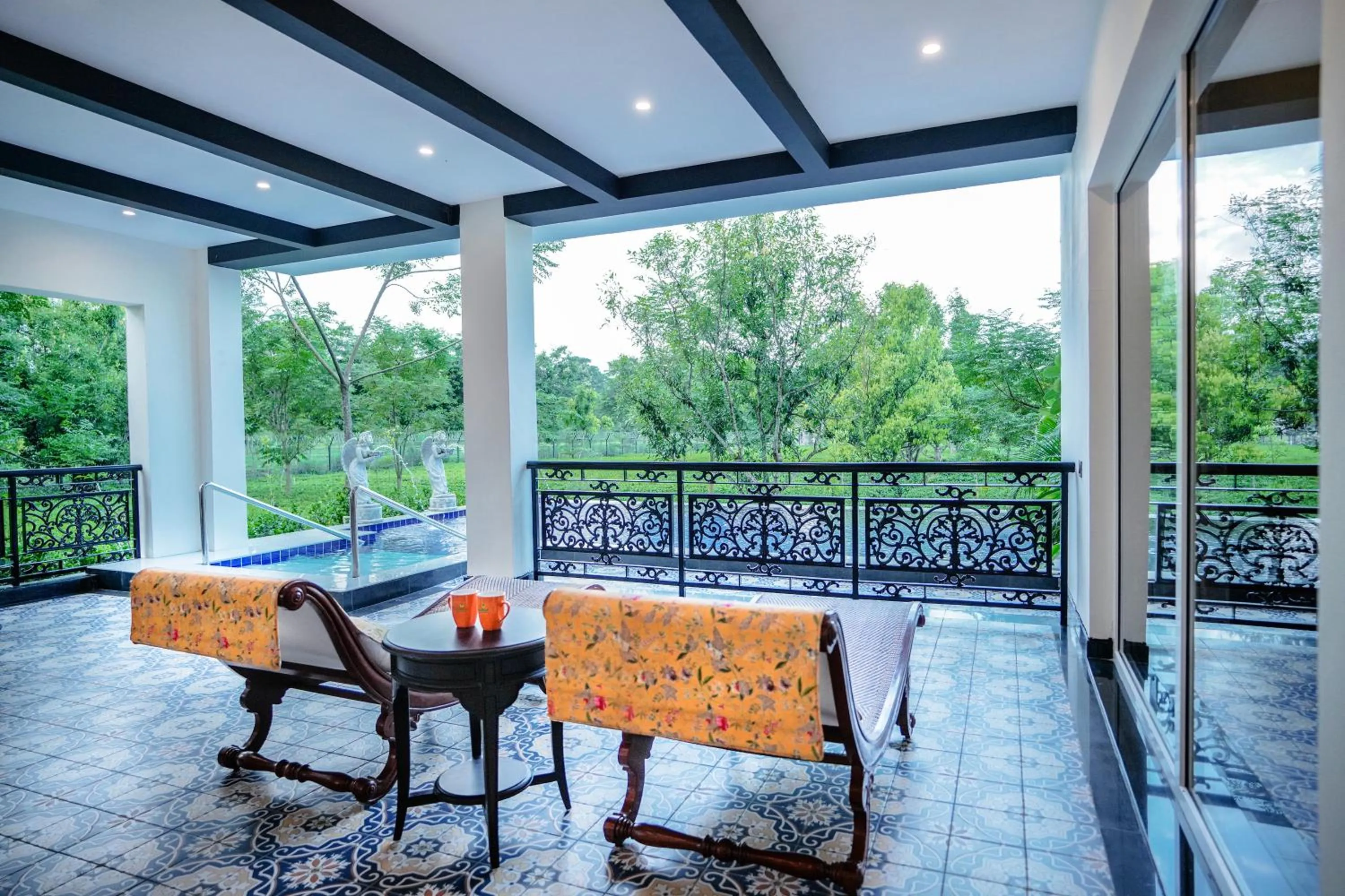 Pool view in MAYFAIR Tea Resort