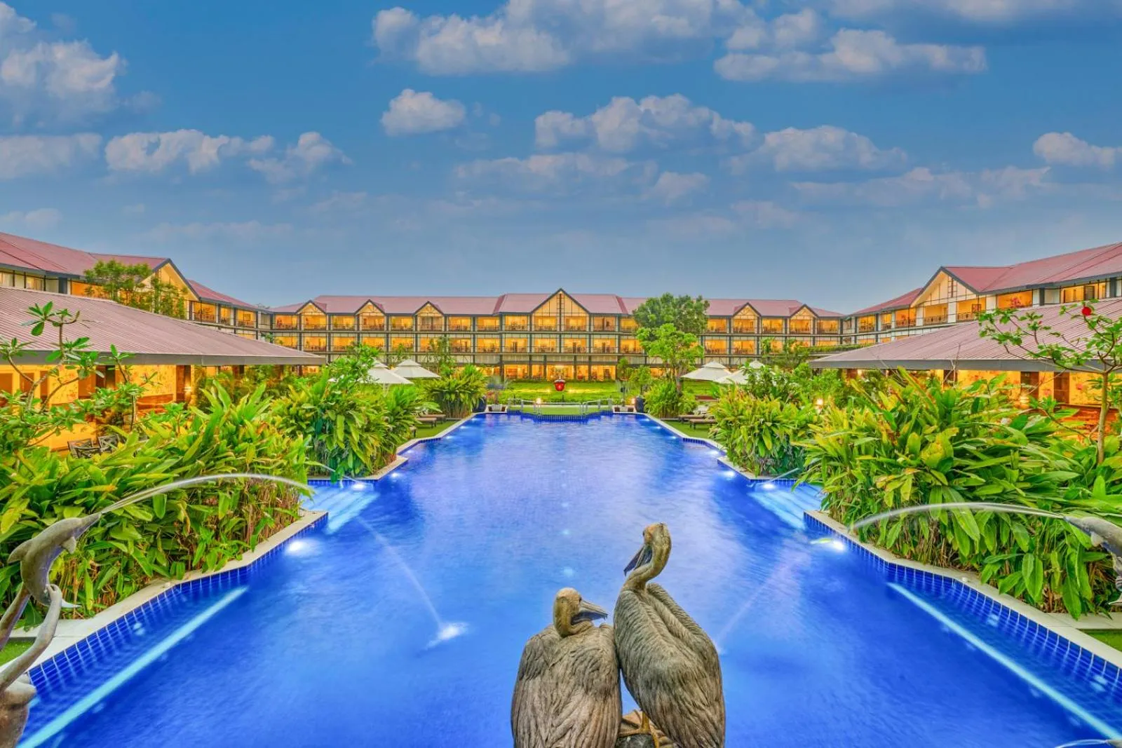 Pool view in MAYFAIR Tea Resort