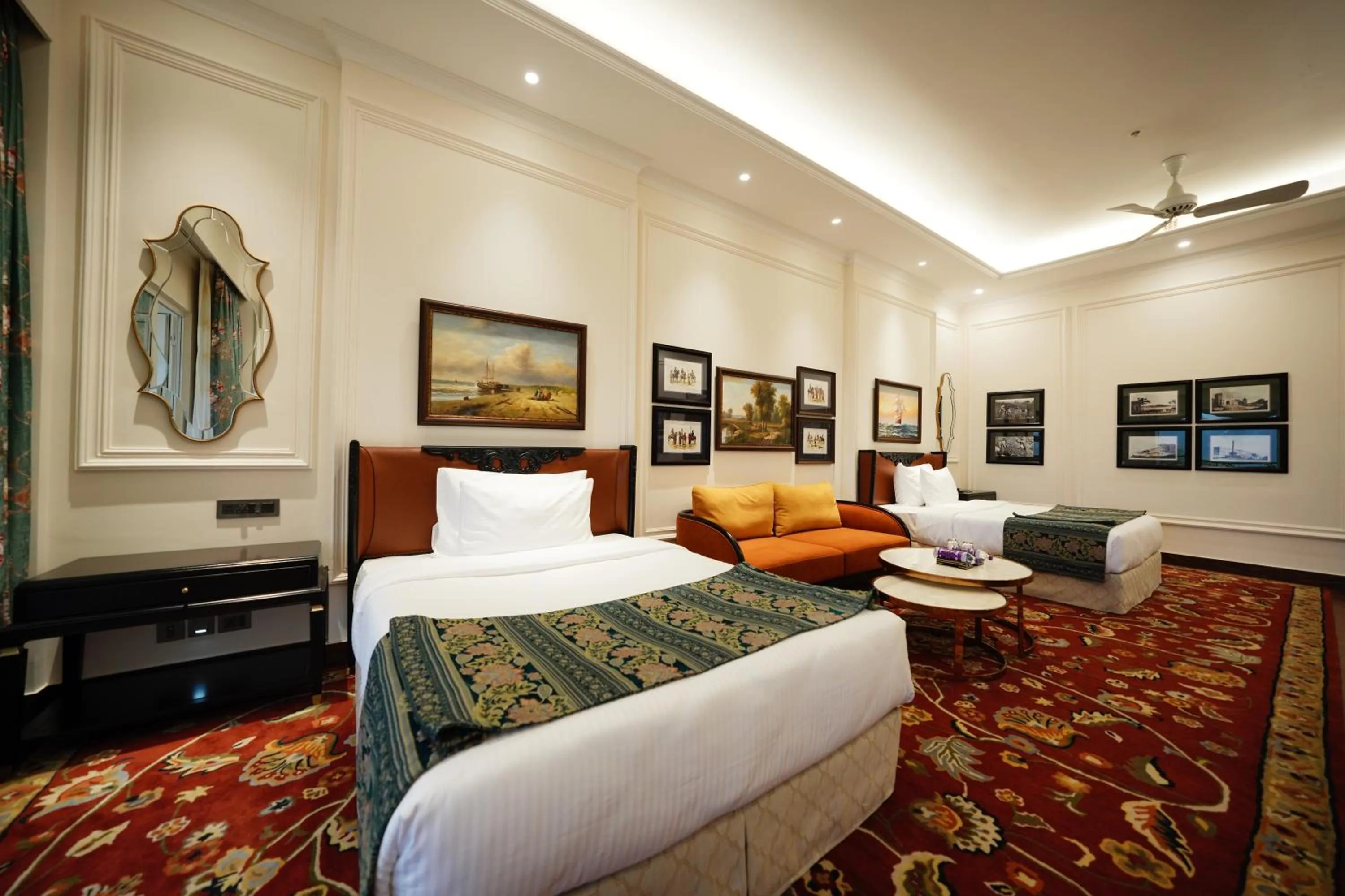 Bed in MAYFAIR Tea Resort