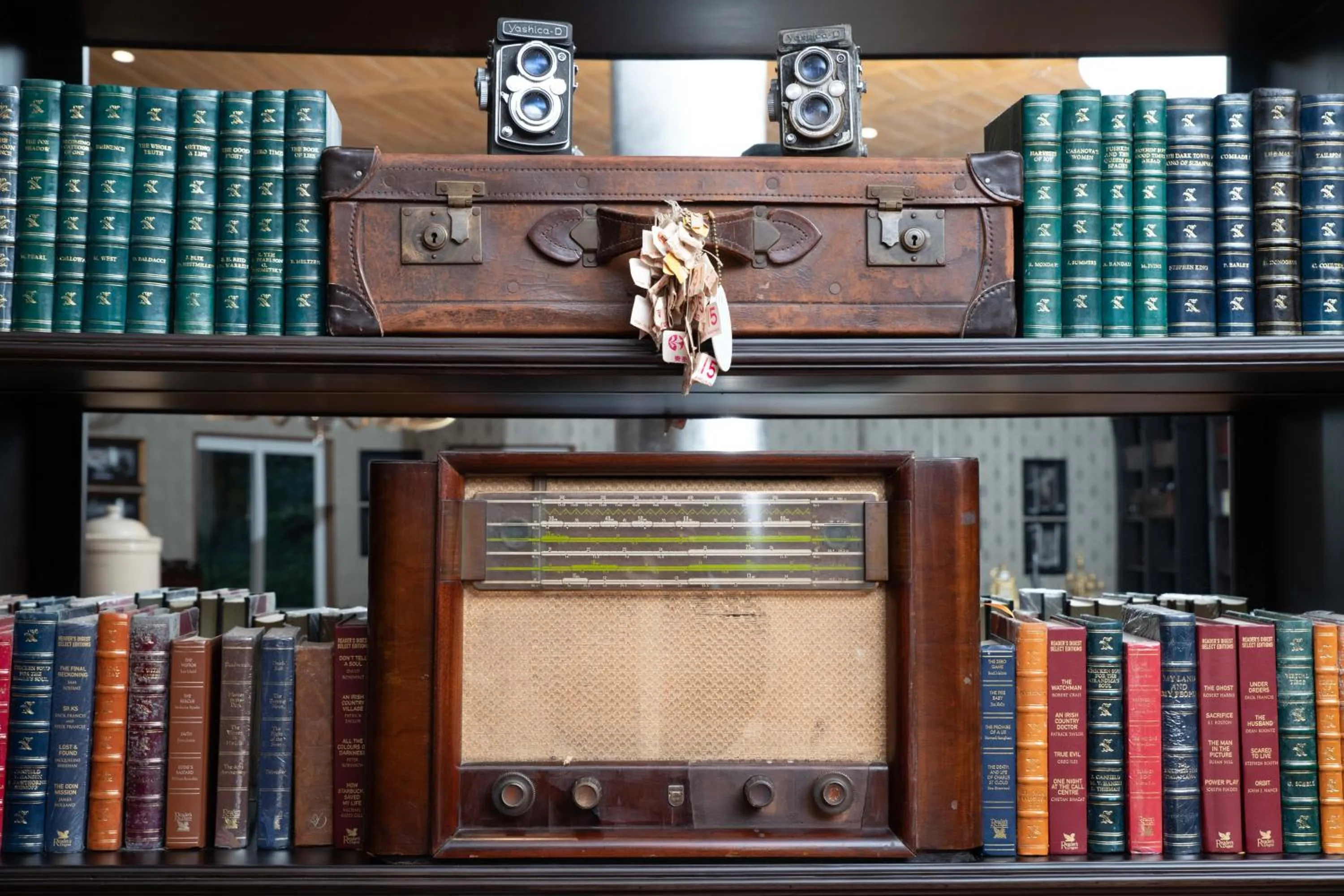 Library in MAYFAIR Tea Resort