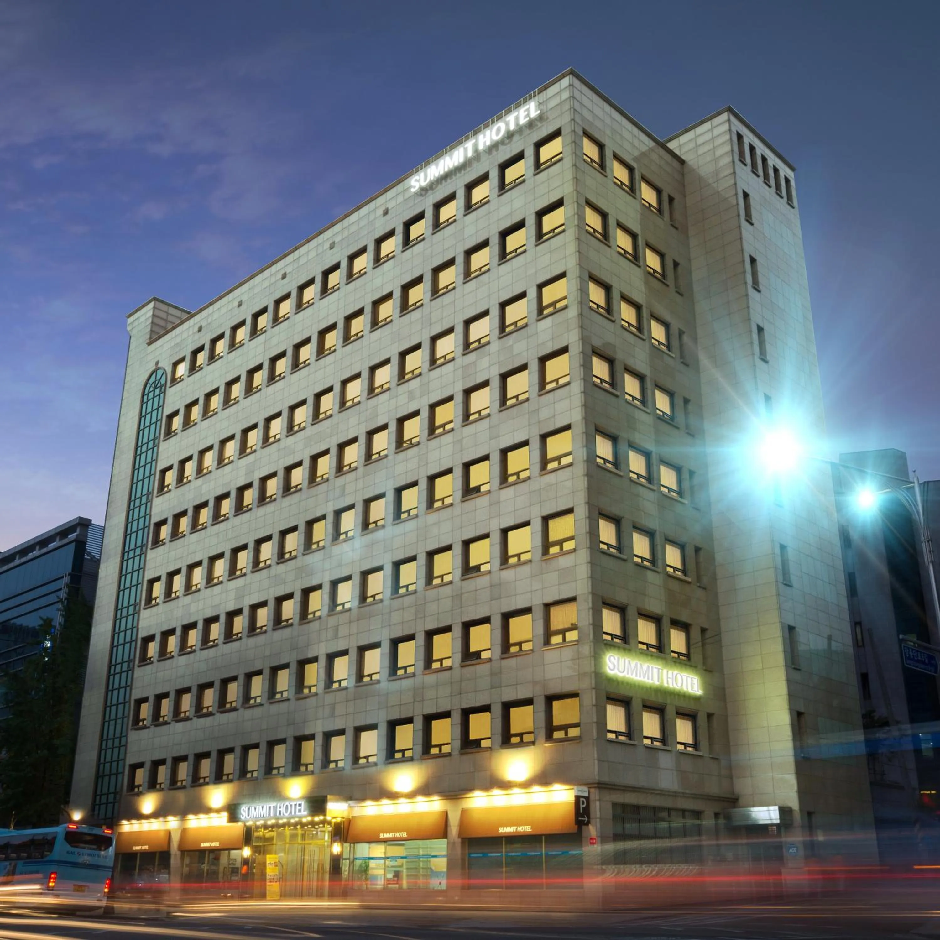 Property building in Summit Hotel Seoul Dongdaemun