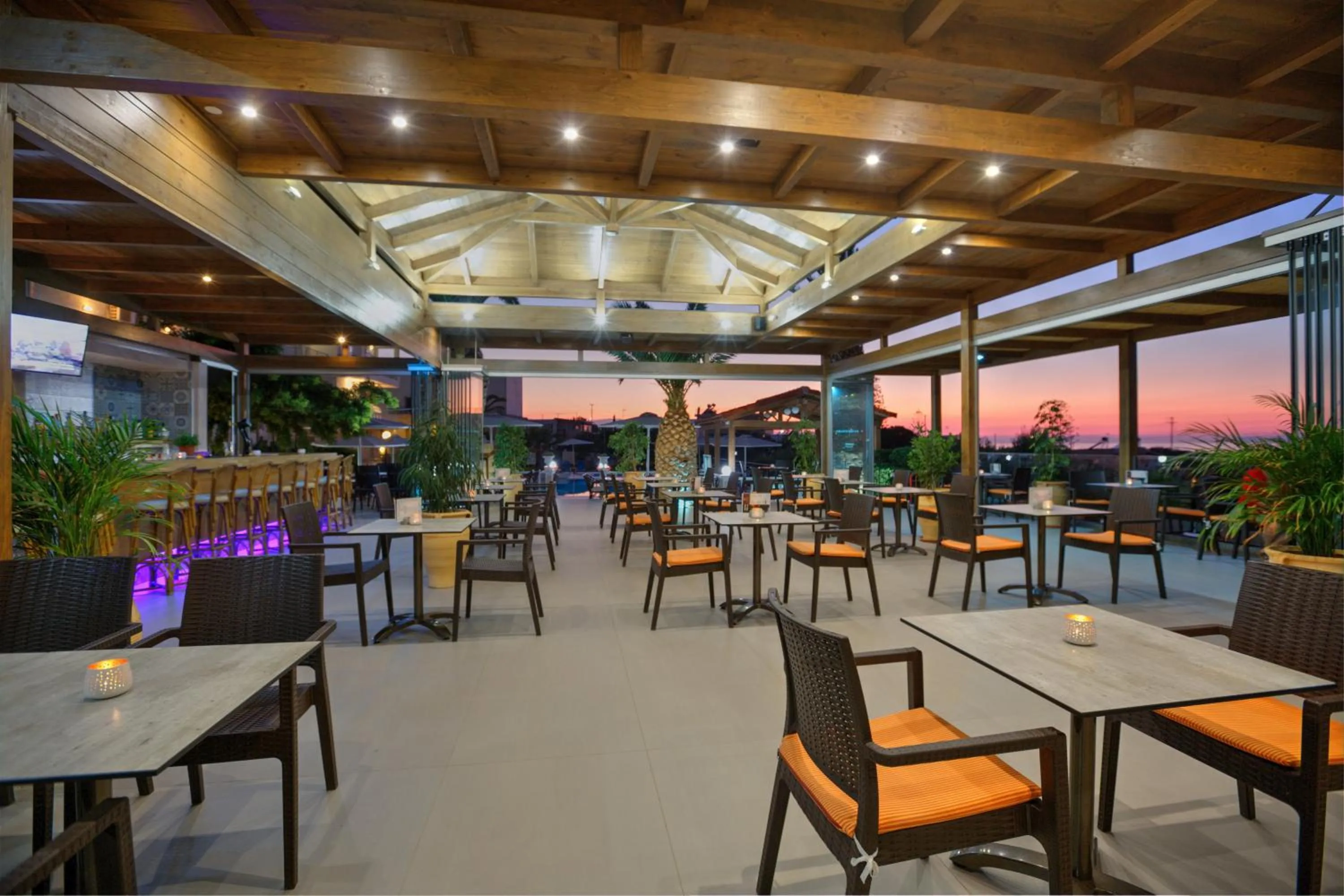 Restaurant/places to eat in Cretan Garden Adults only Hotel 16plus