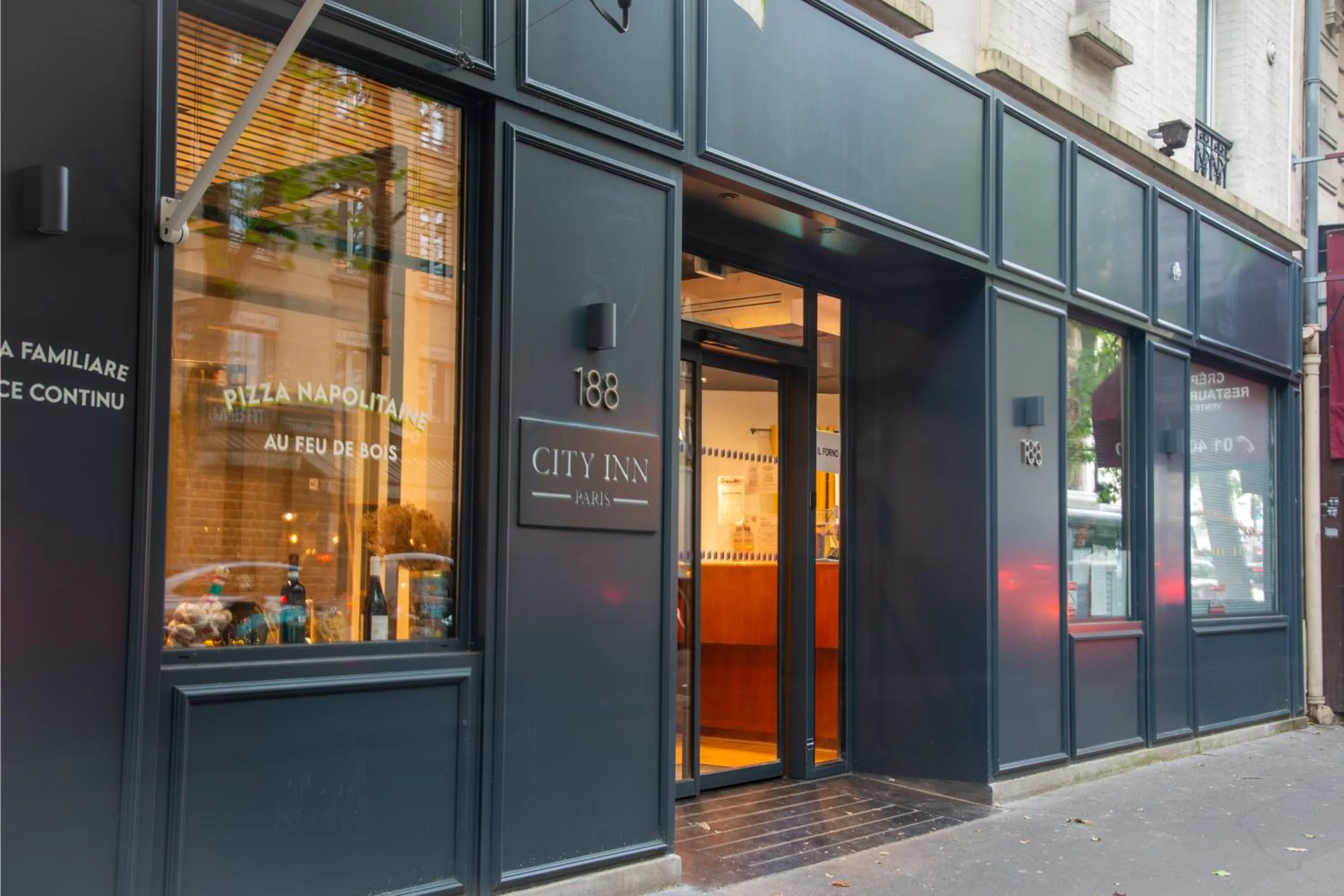 Facade/entrance in City Inn Paris