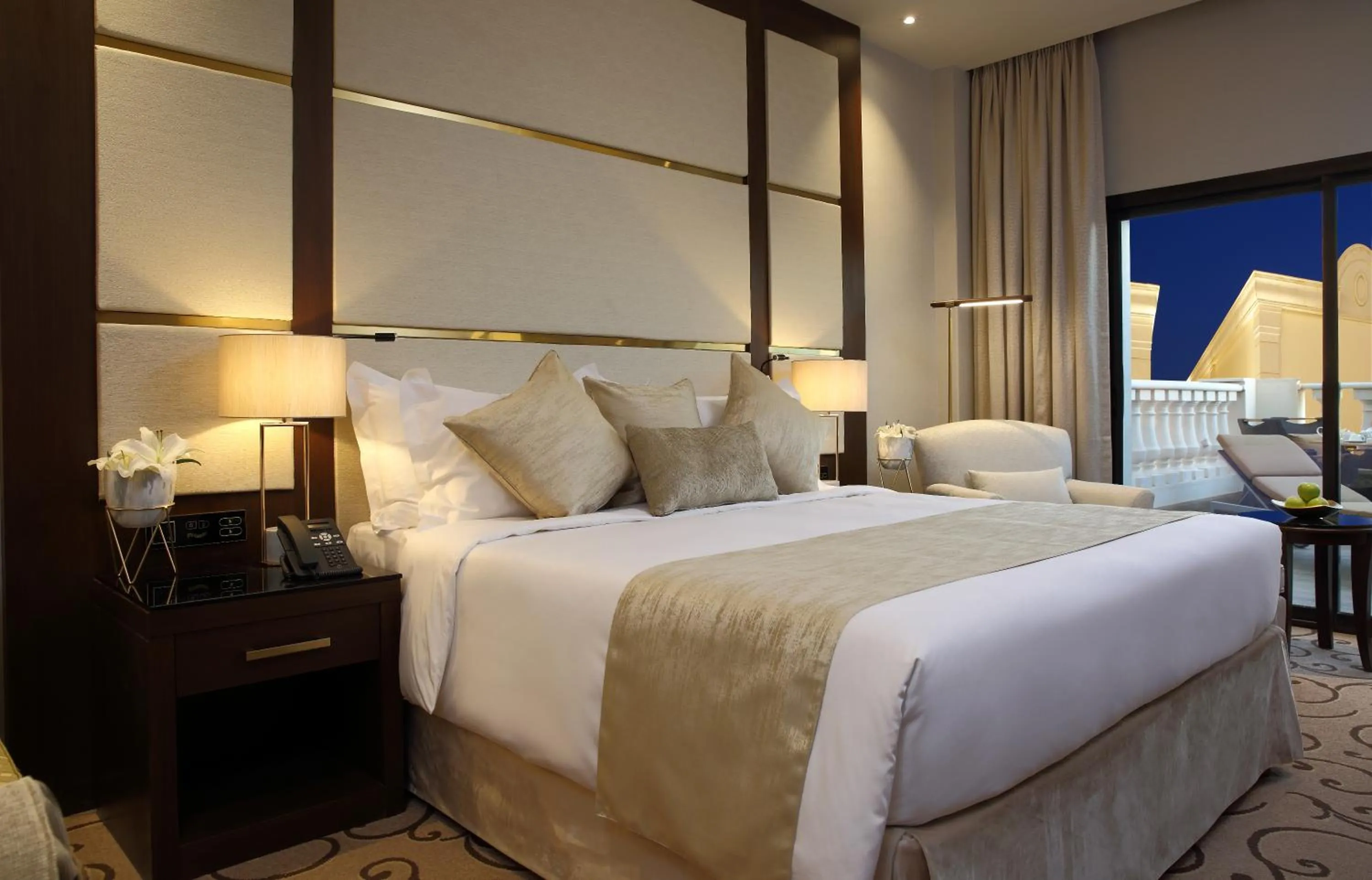 Bed in Vittori Palace Hotel and Residences