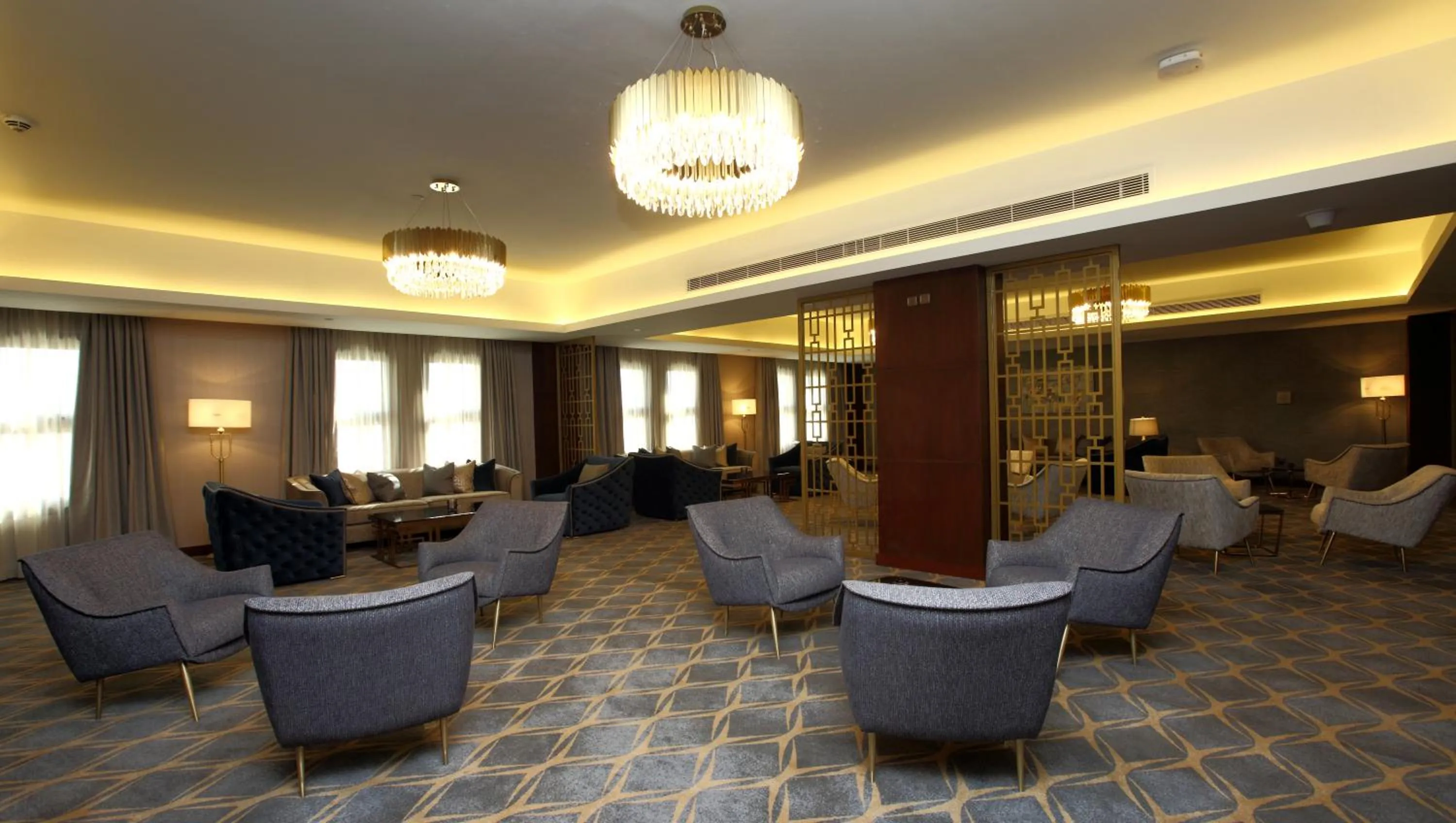 Lounge or bar in Vittori Palace Hotel and Residences