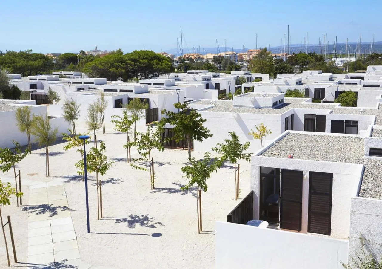Bird's eye view in Résidence Néméa Les Carrats - Port Leucate