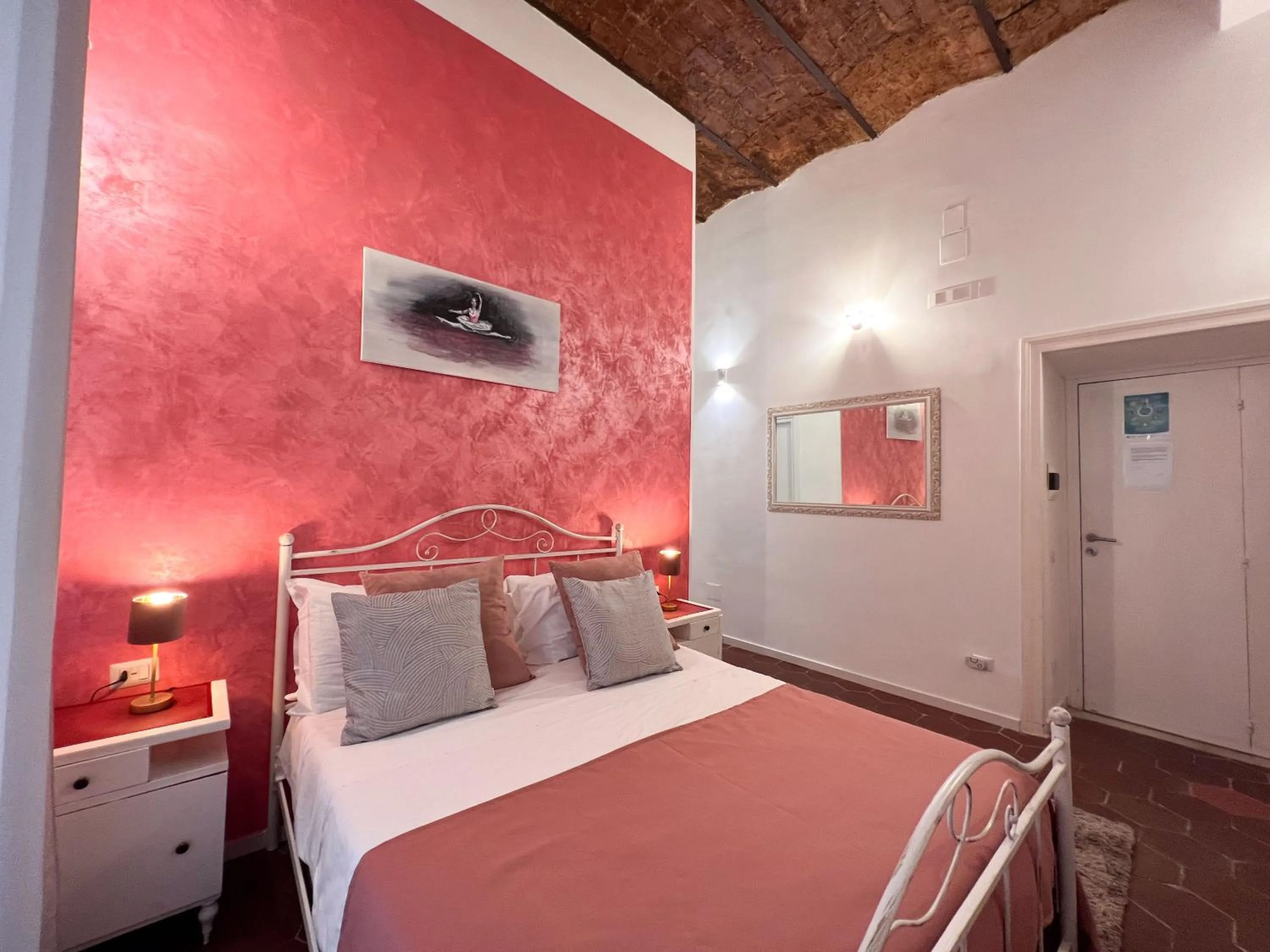 Bed in Suite Scarlatti