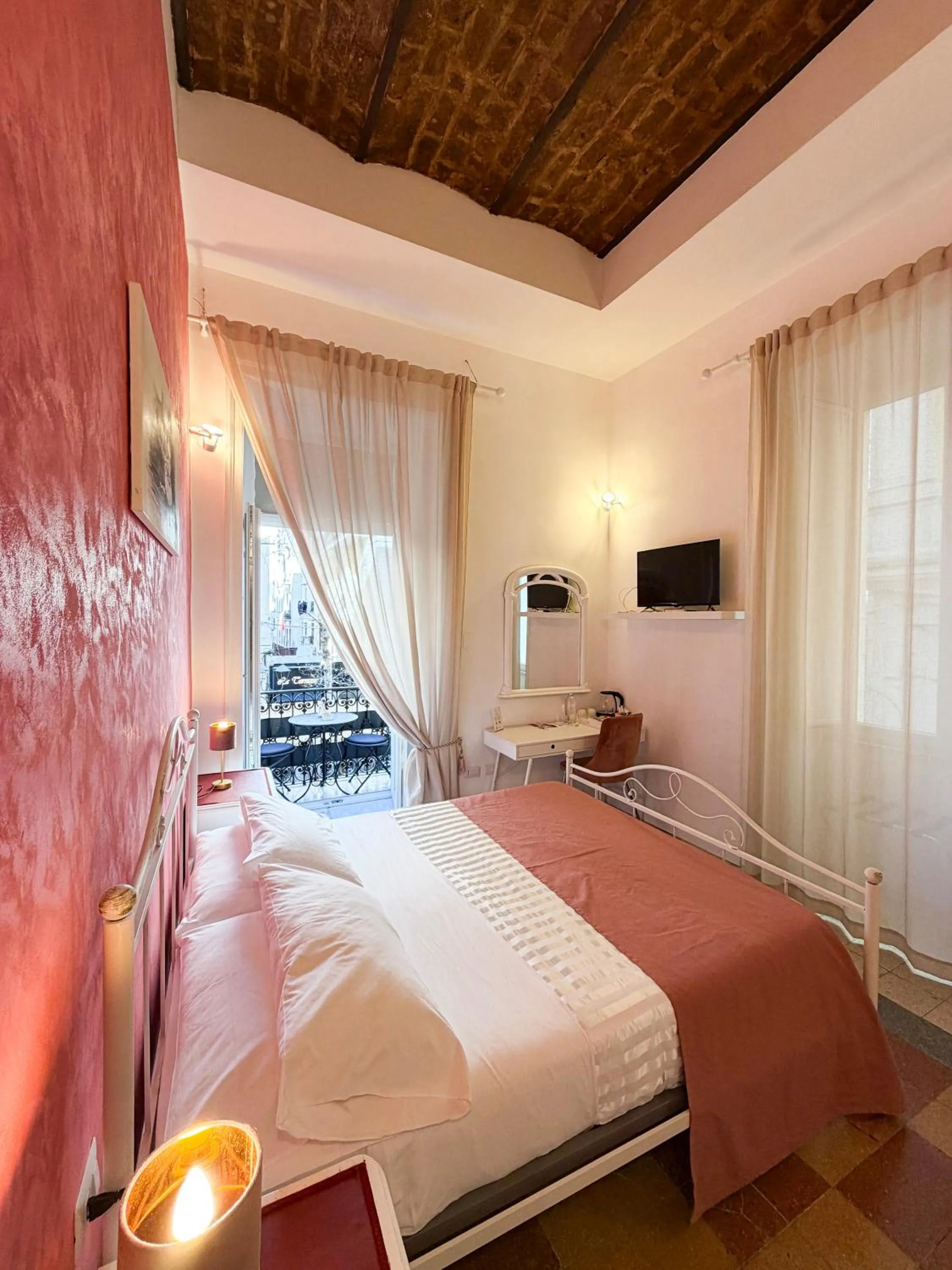 Bed in Suite Scarlatti