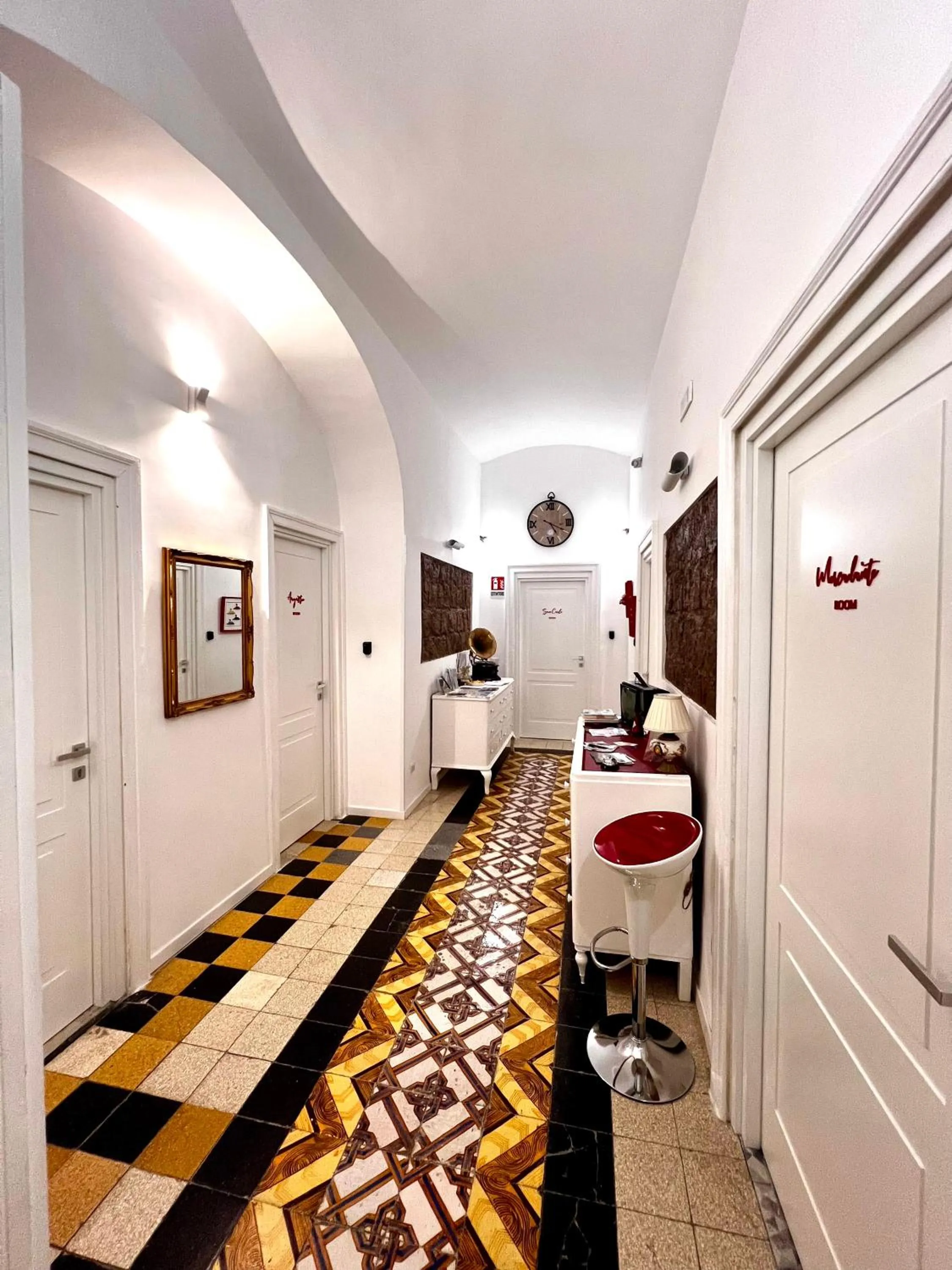 Internal: Not applicable to any particular room, Bed in Suite Scarlatti