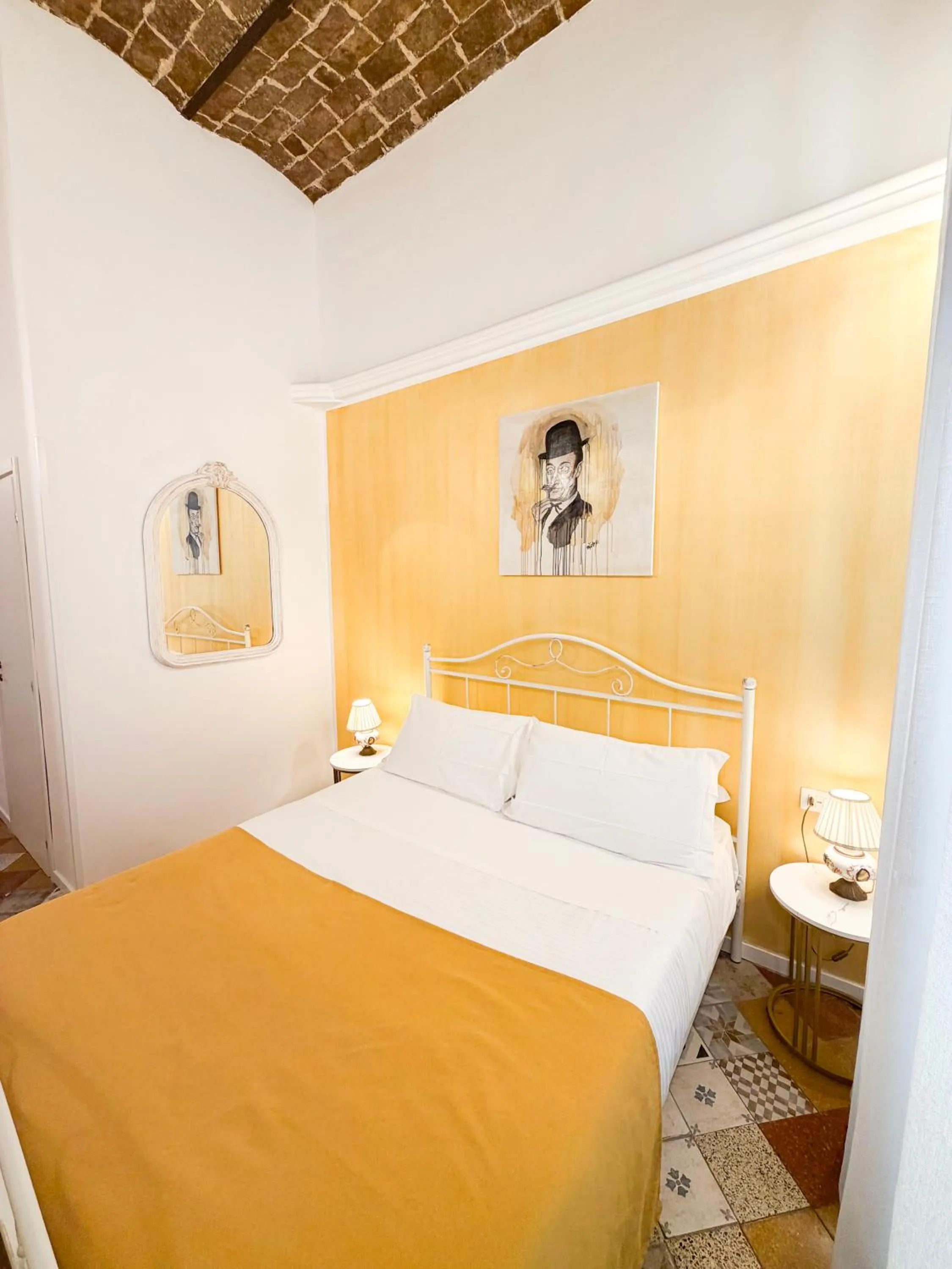 Bed in Suite Scarlatti