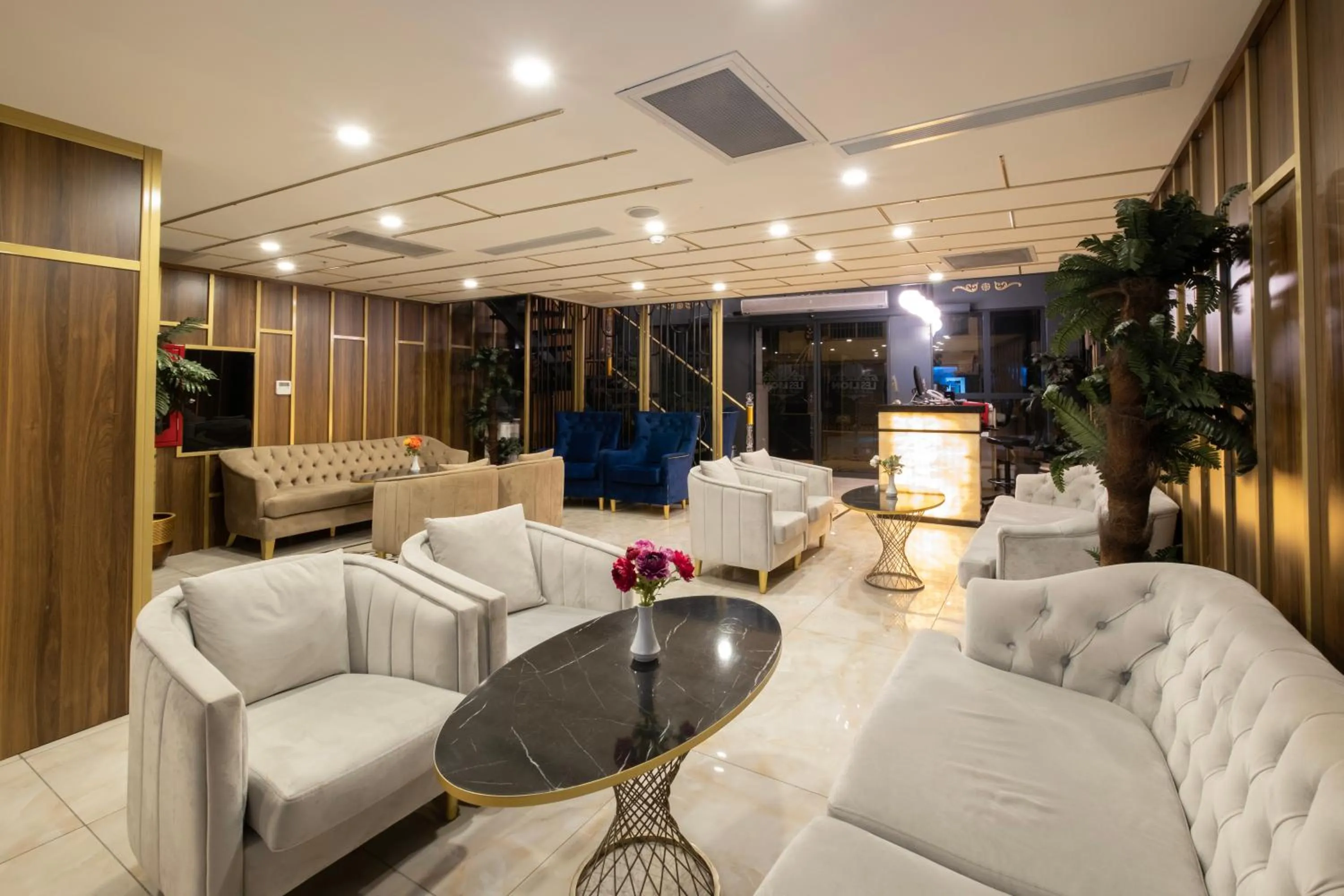 Leslion Luxury Hotel