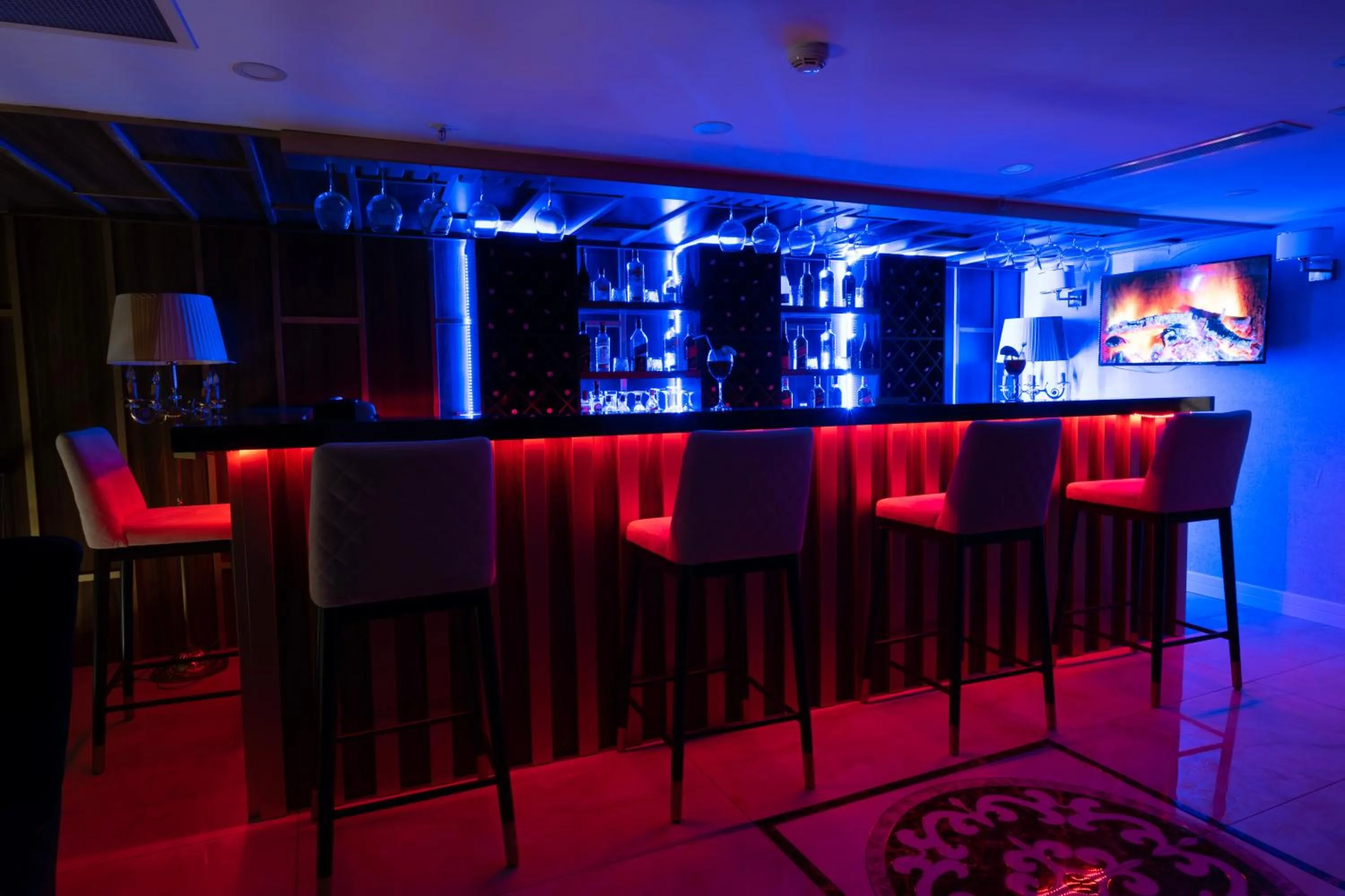 Leslion Luxury Hotel