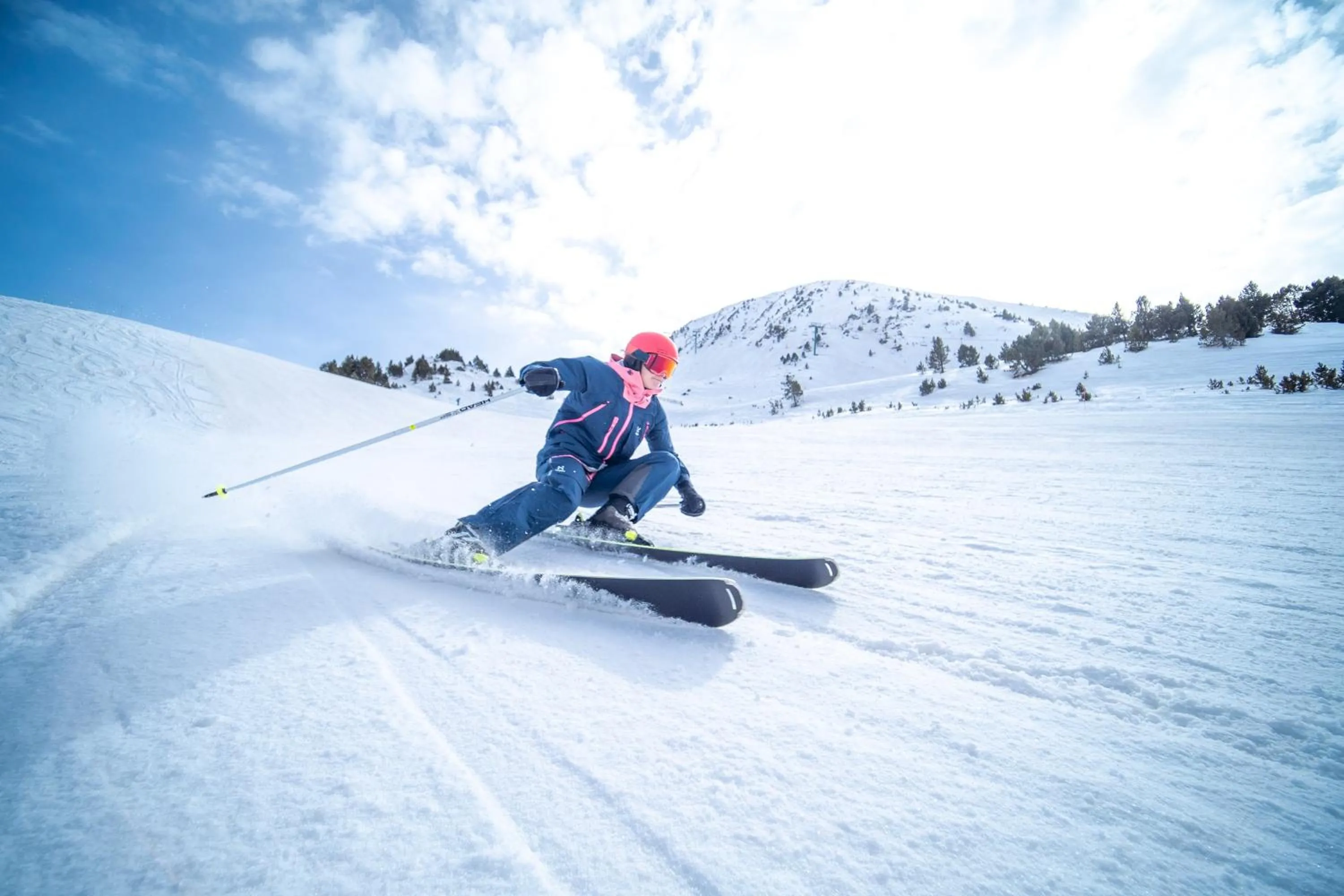 Skiing in Les Pardines 1819 Mountain suites & SPA