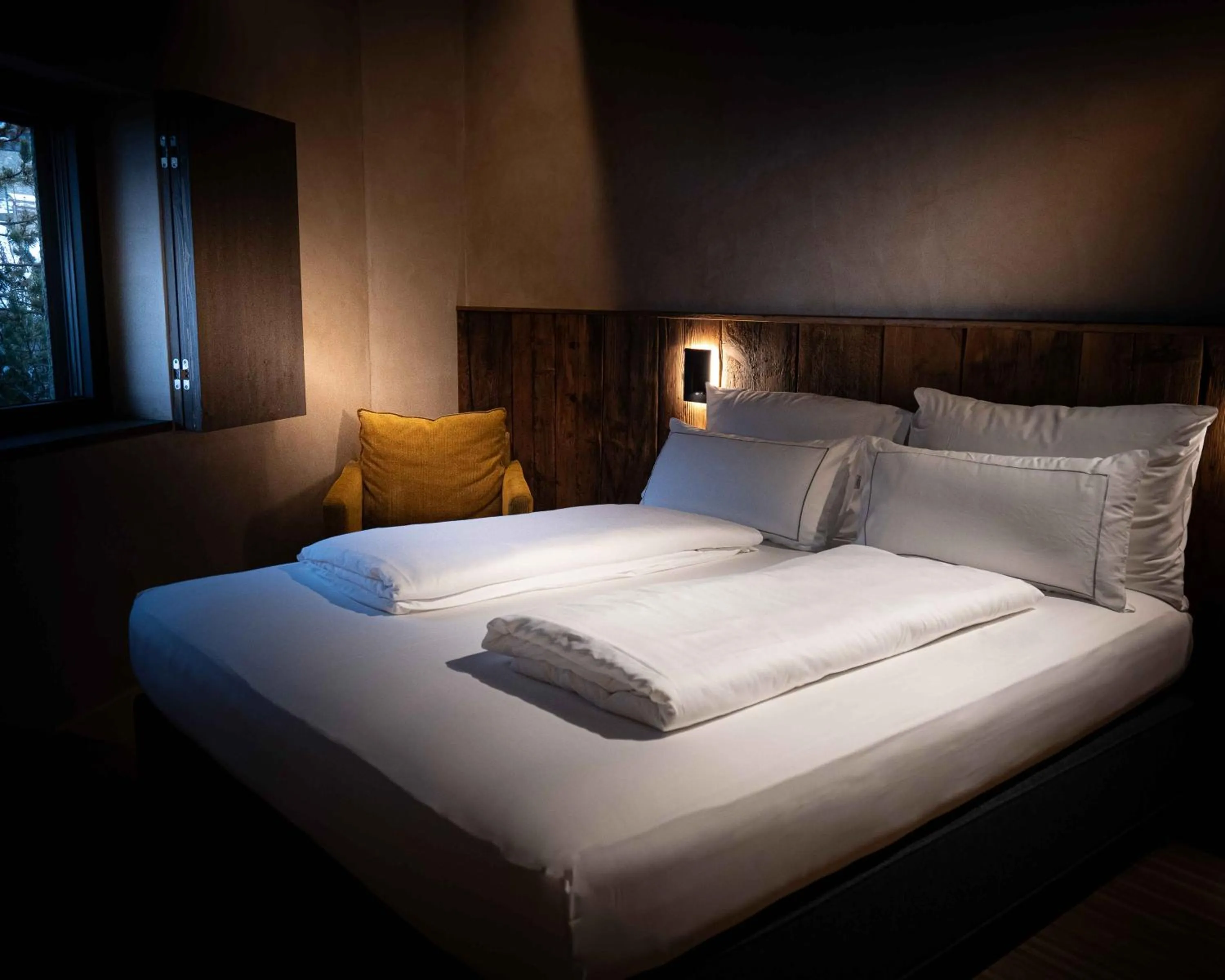 Bed in Les Pardines 1819 Mountain suites & SPA