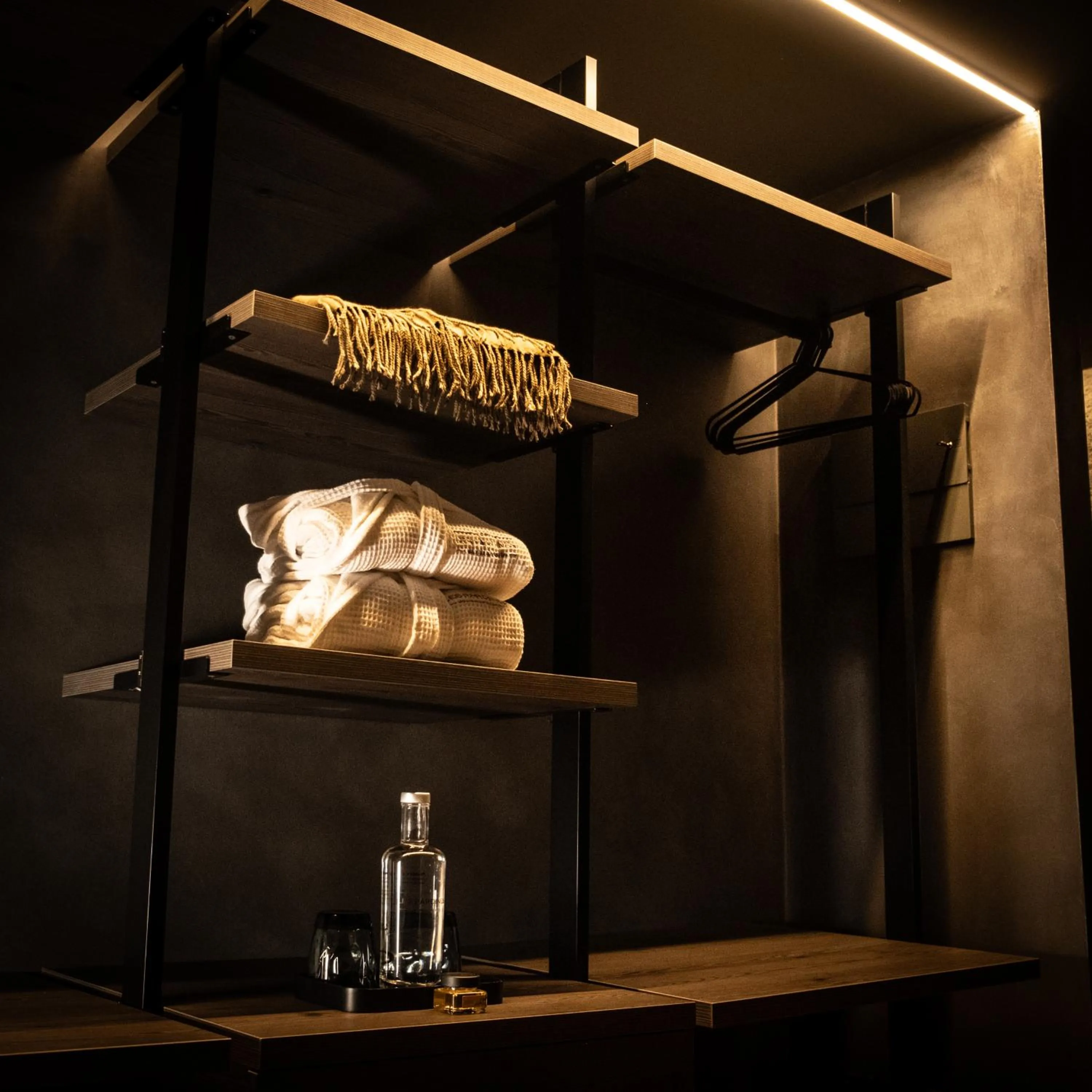 Facade/entrance in Les Pardines 1819 Mountain suites & SPA