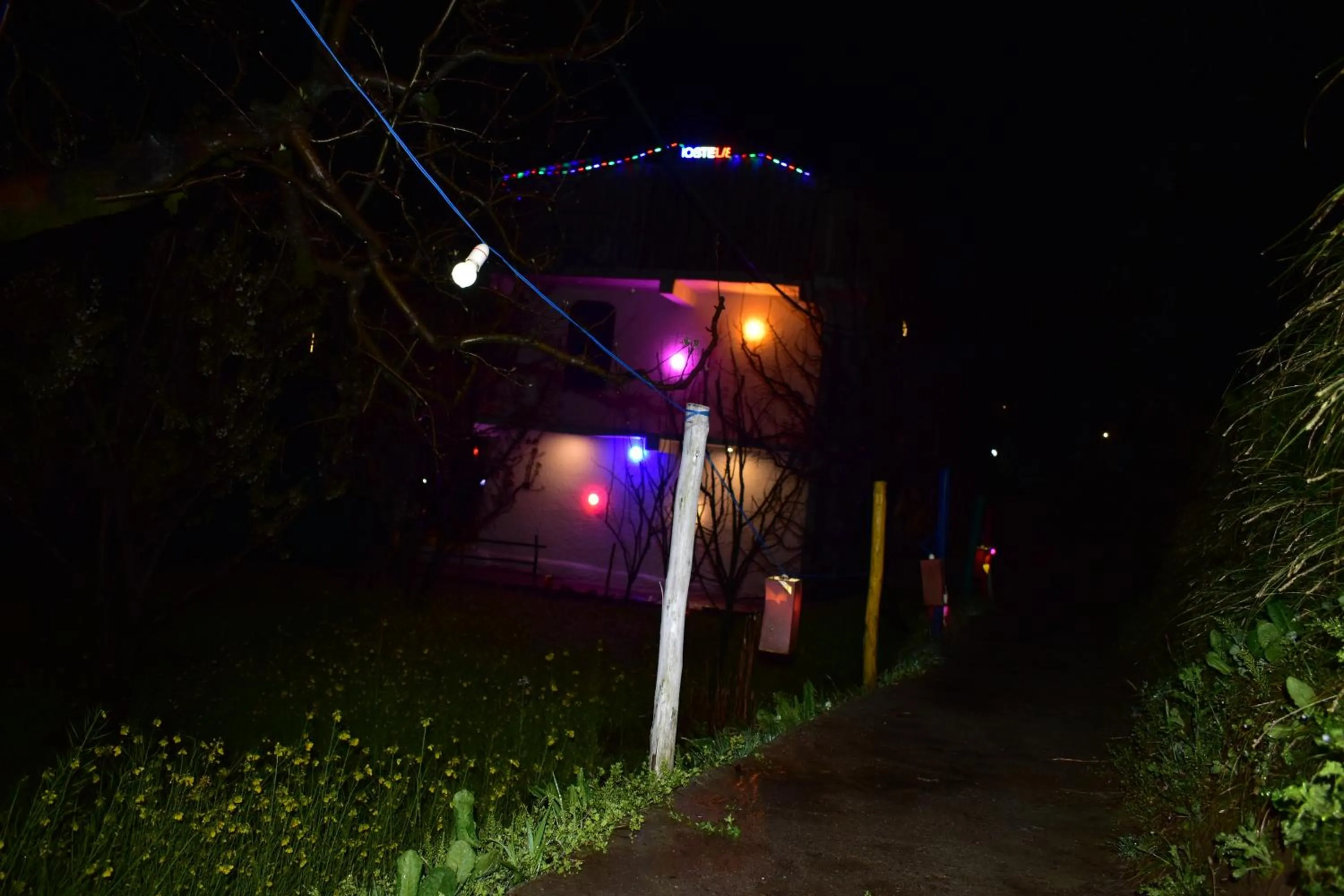 Night in Nomadic Den Manali