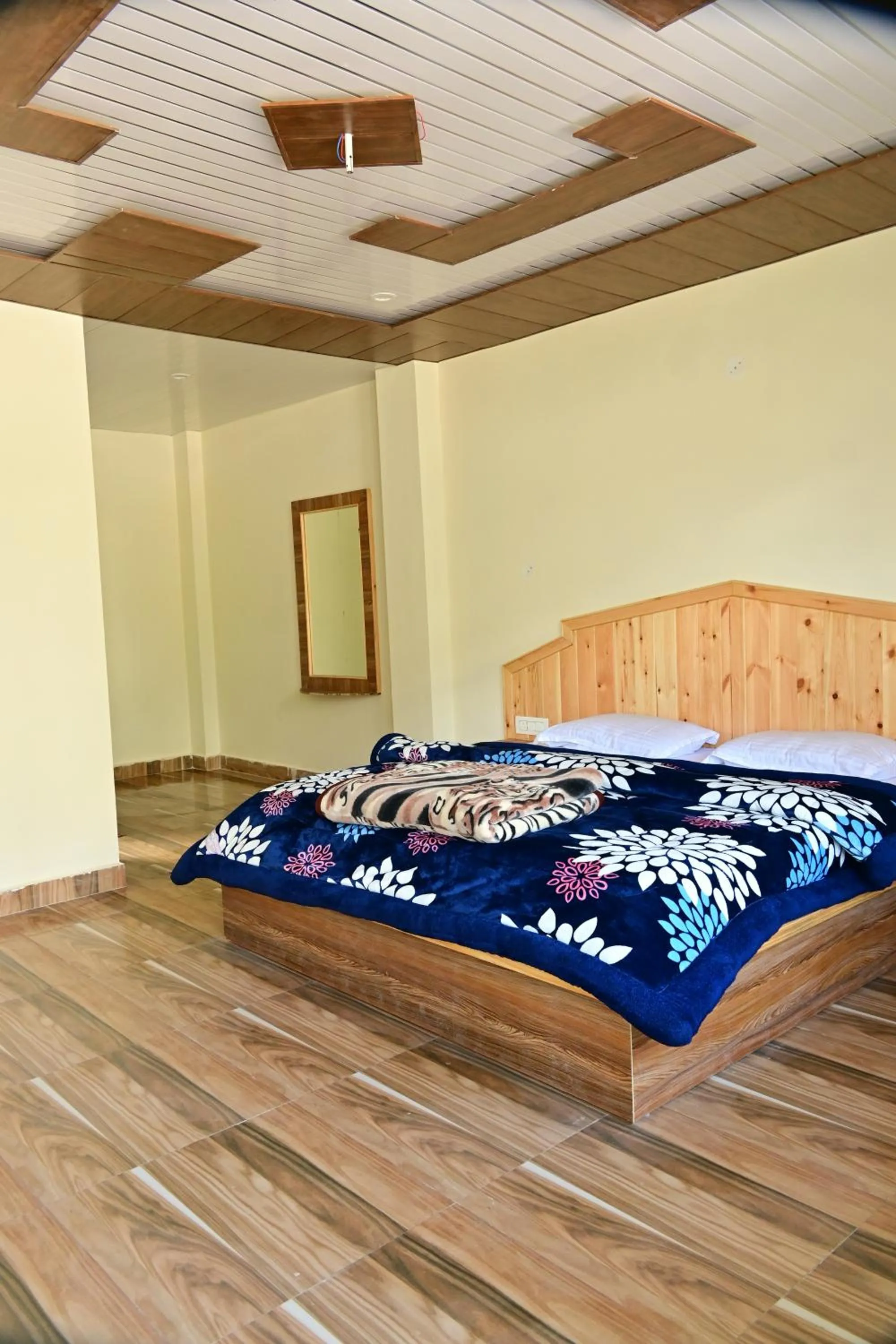 Bedroom, Bed in Nomadic Den Manali