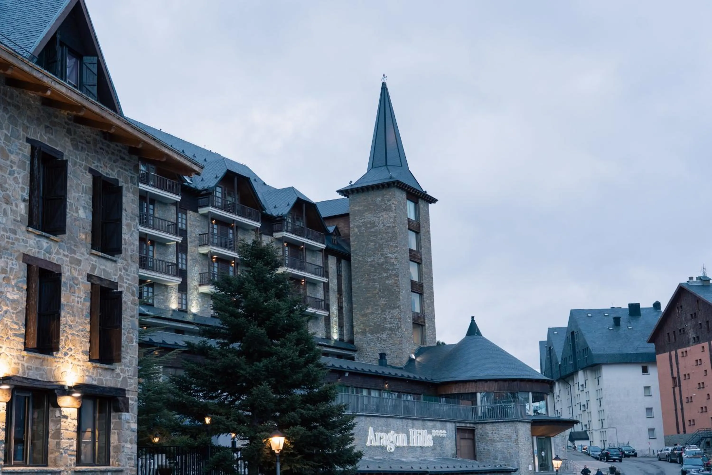 Property building in SNÖ Aragon Hills