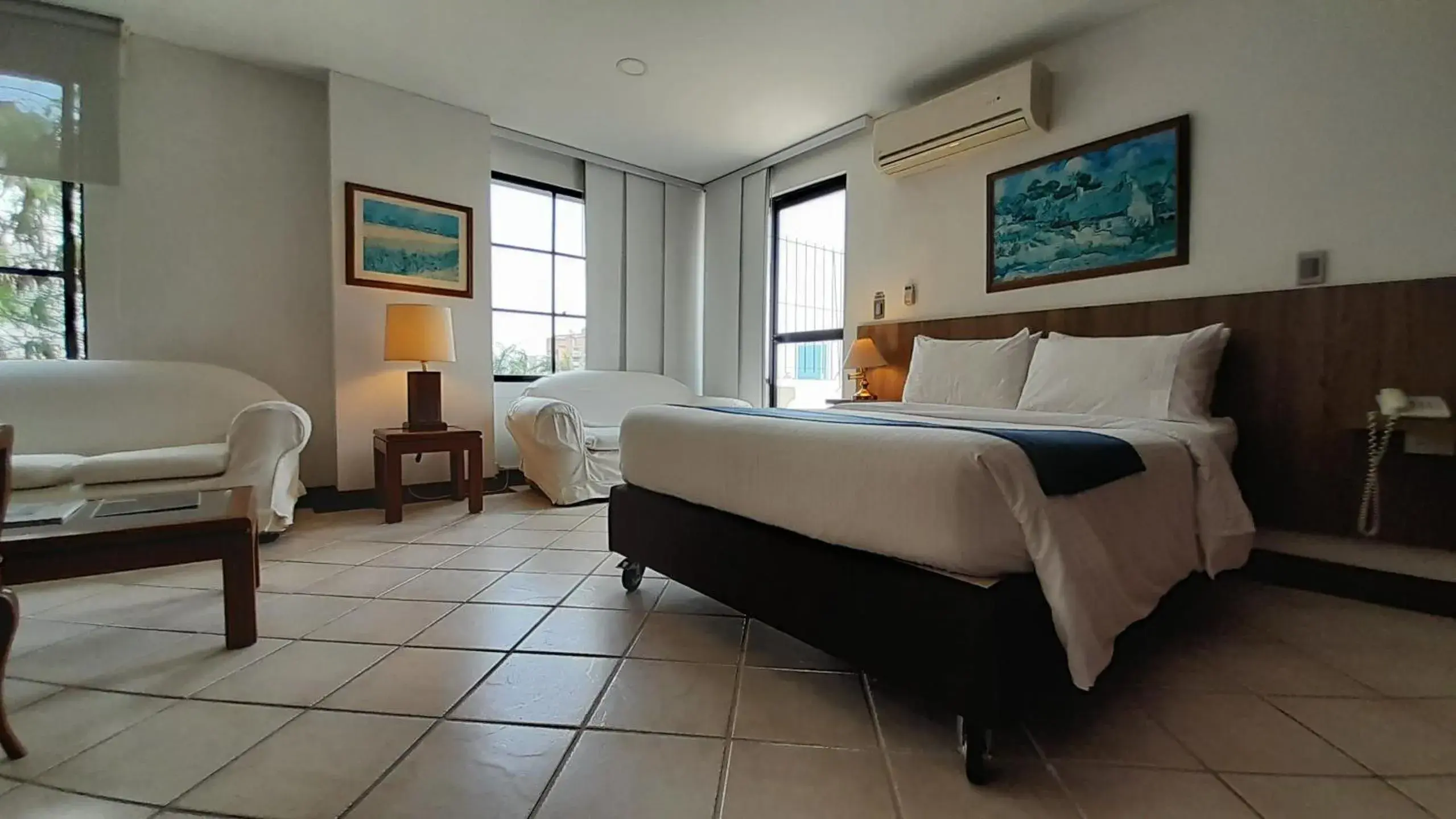 Junior Suite in Travelers Castellón De Juanambú Junior Suite in Travelers Castellón De Juanambú